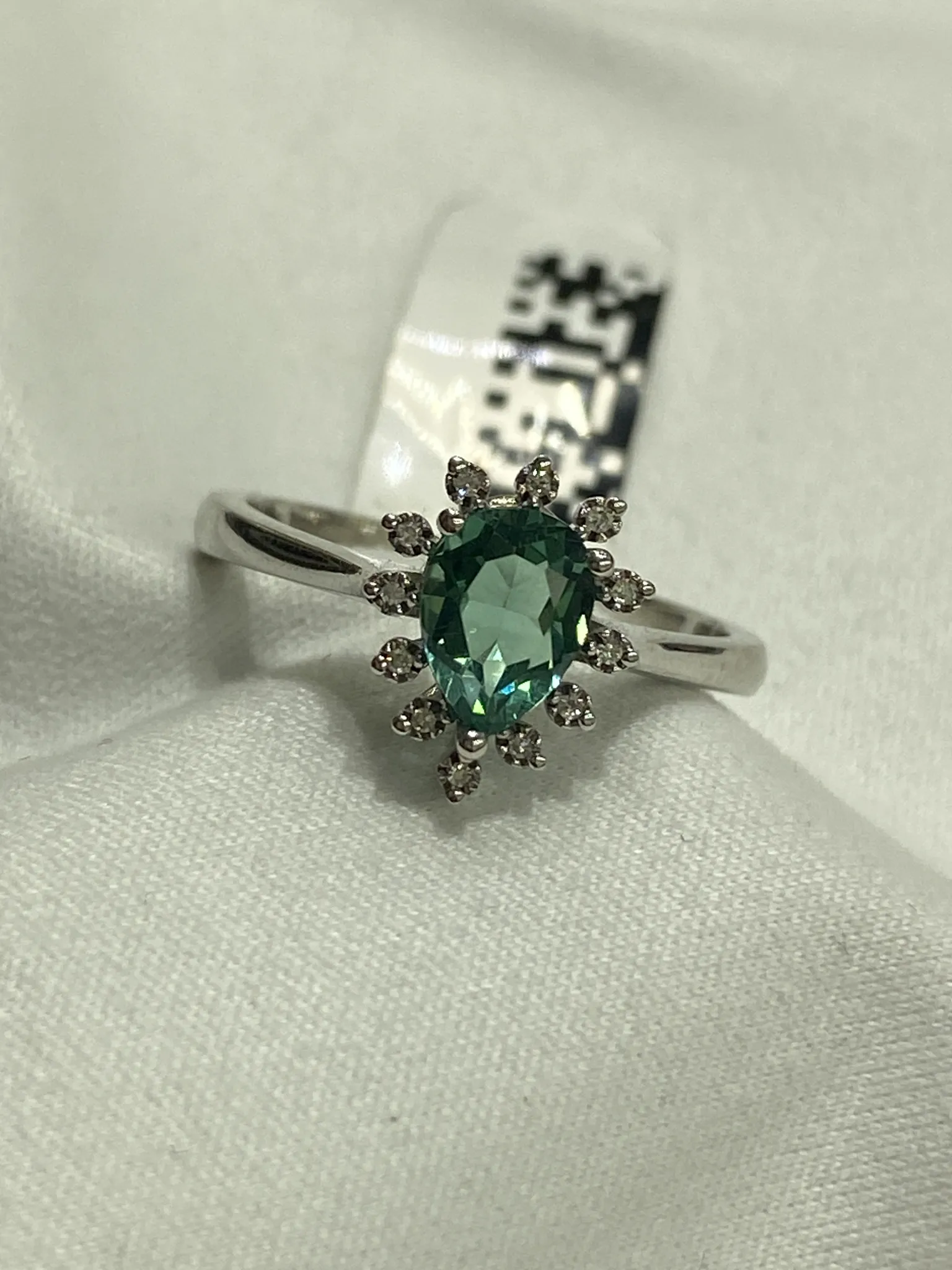 Favori Marka Yeşil Taşlı Yüzük