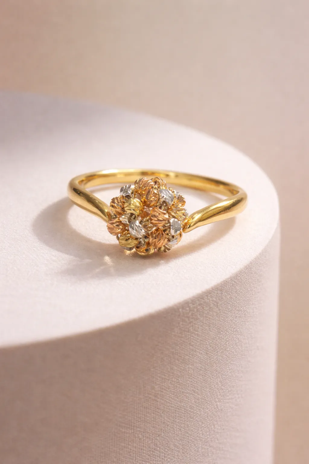 Favori Marka Üç Renk Dorikalı Yüzük