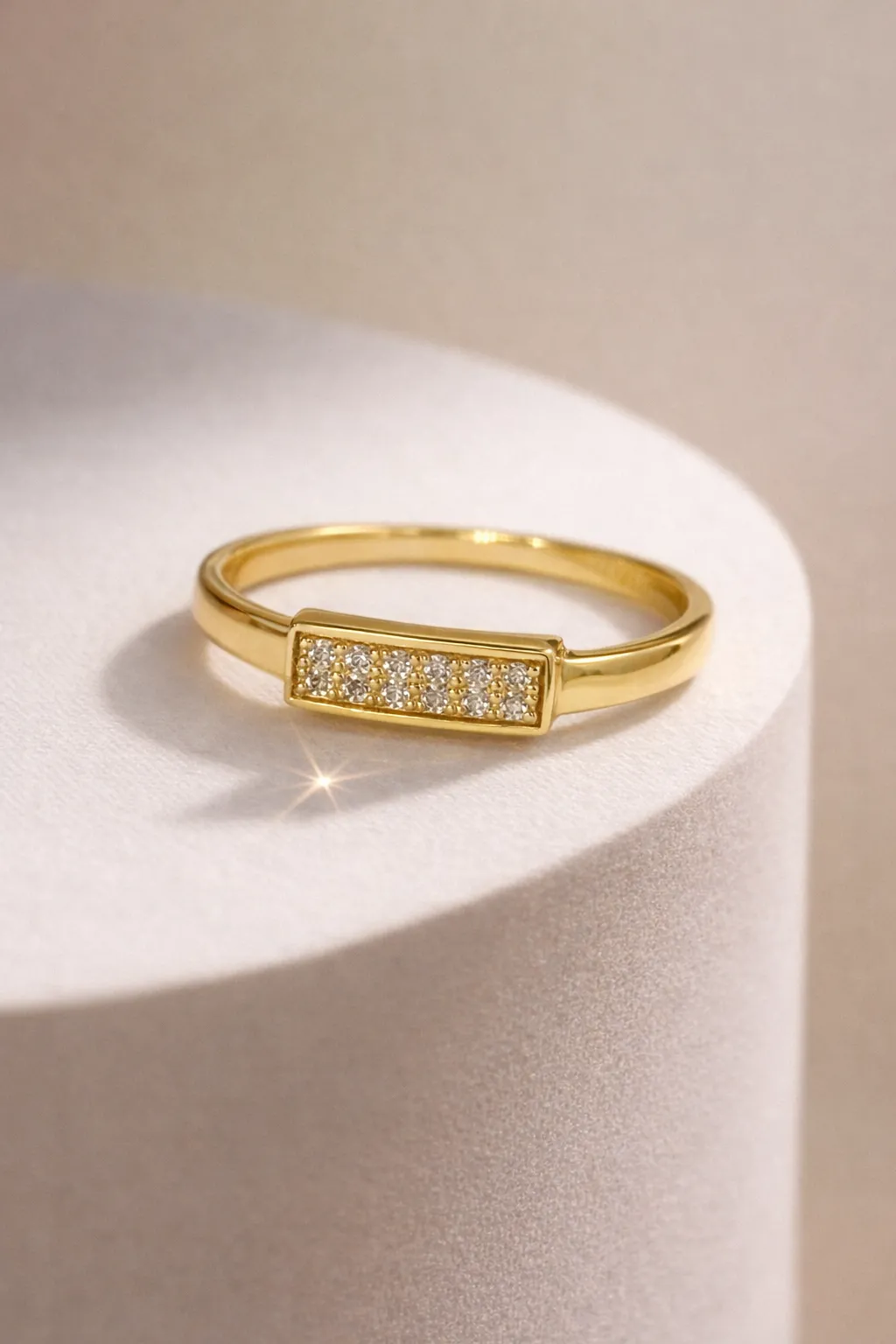 Favori Marka Minimal Model Yüzük