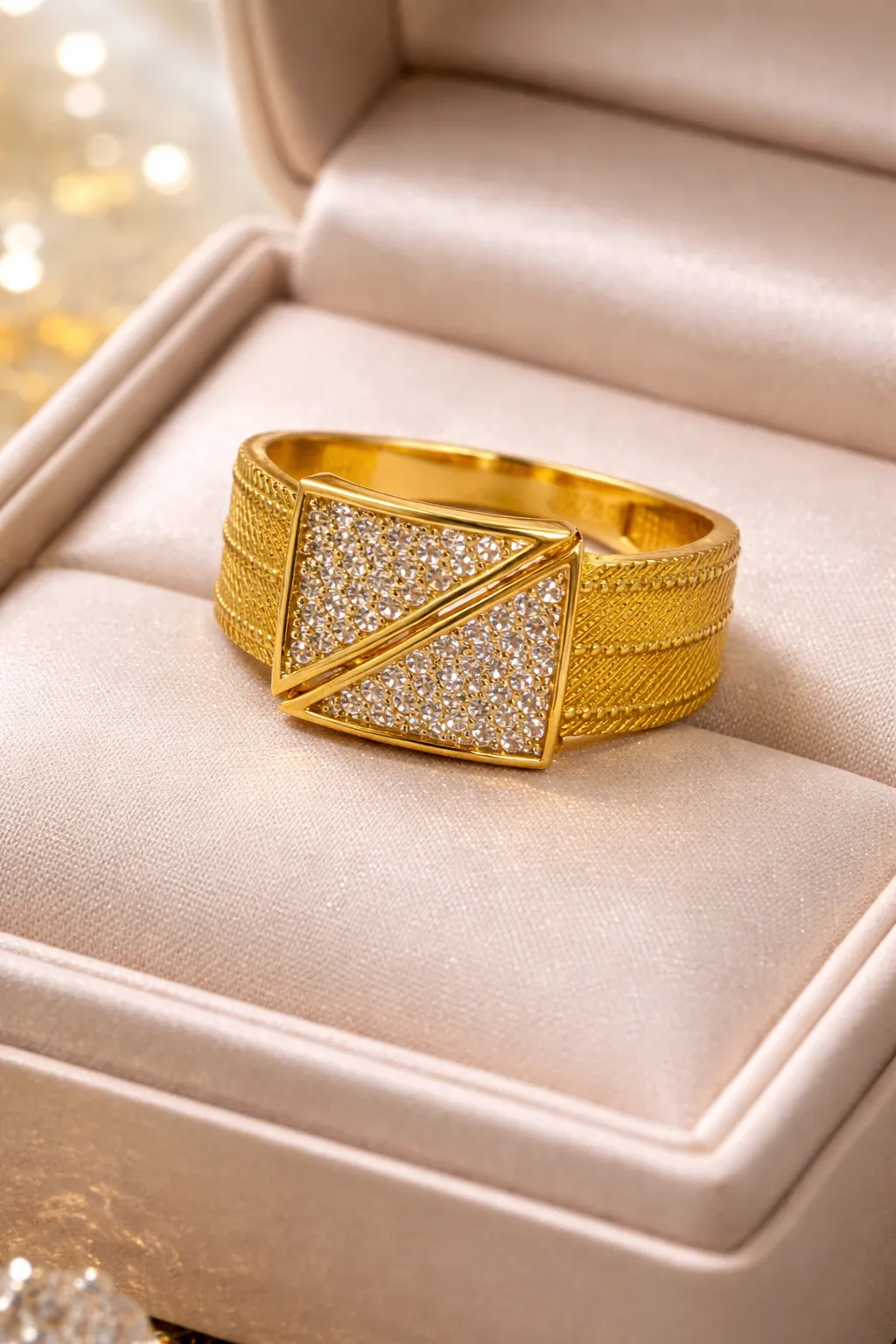 Favori Marka İtalyan Taşlı Yüzük