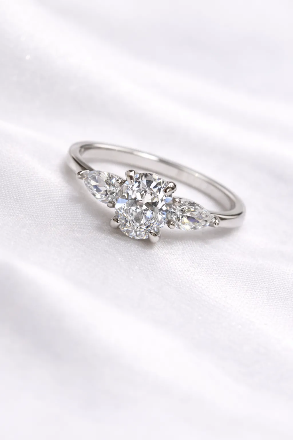 Favori Marka Oval Kesim Yüzük