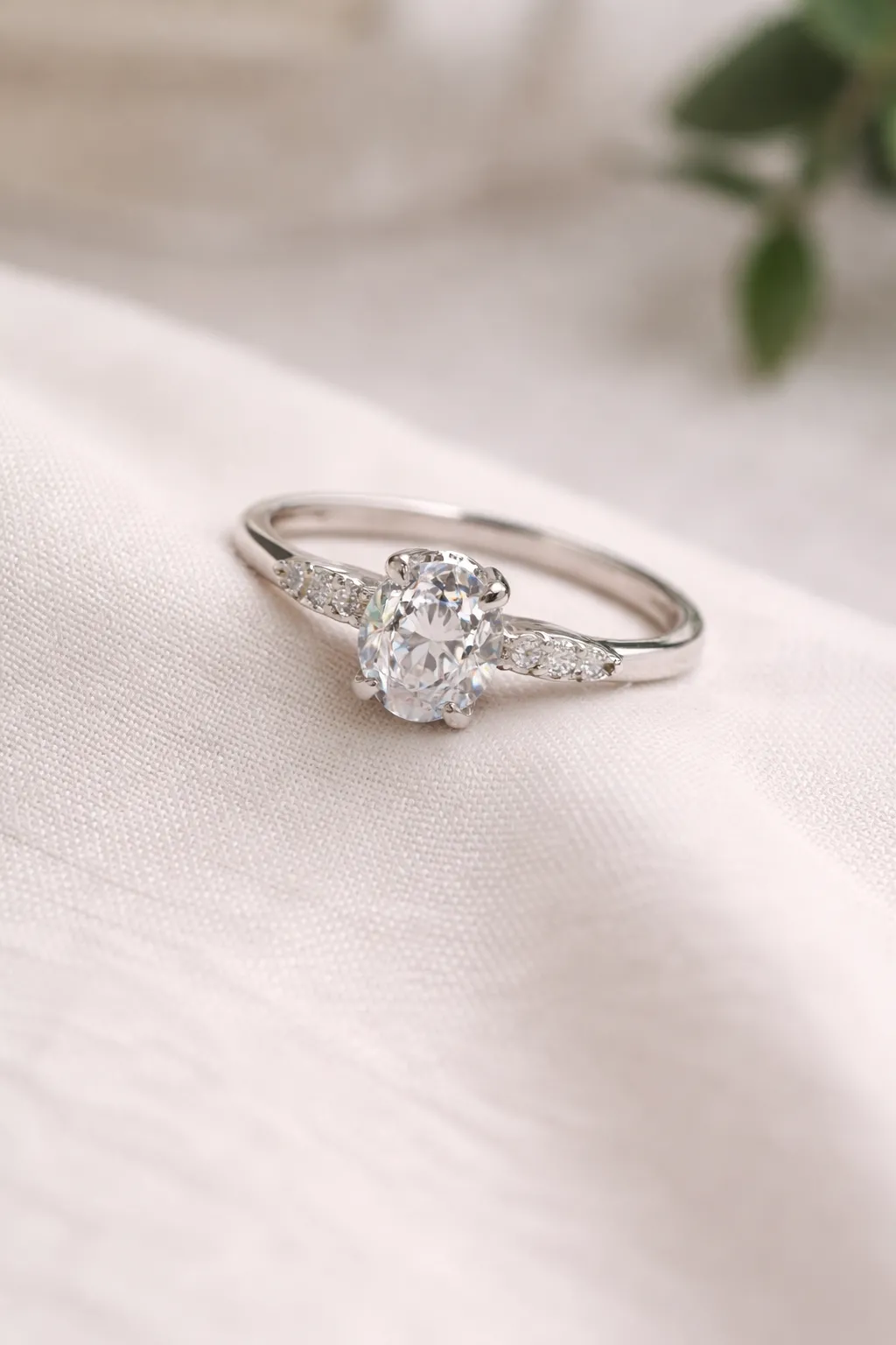 Favori Marka Oval Kesim Yüzük