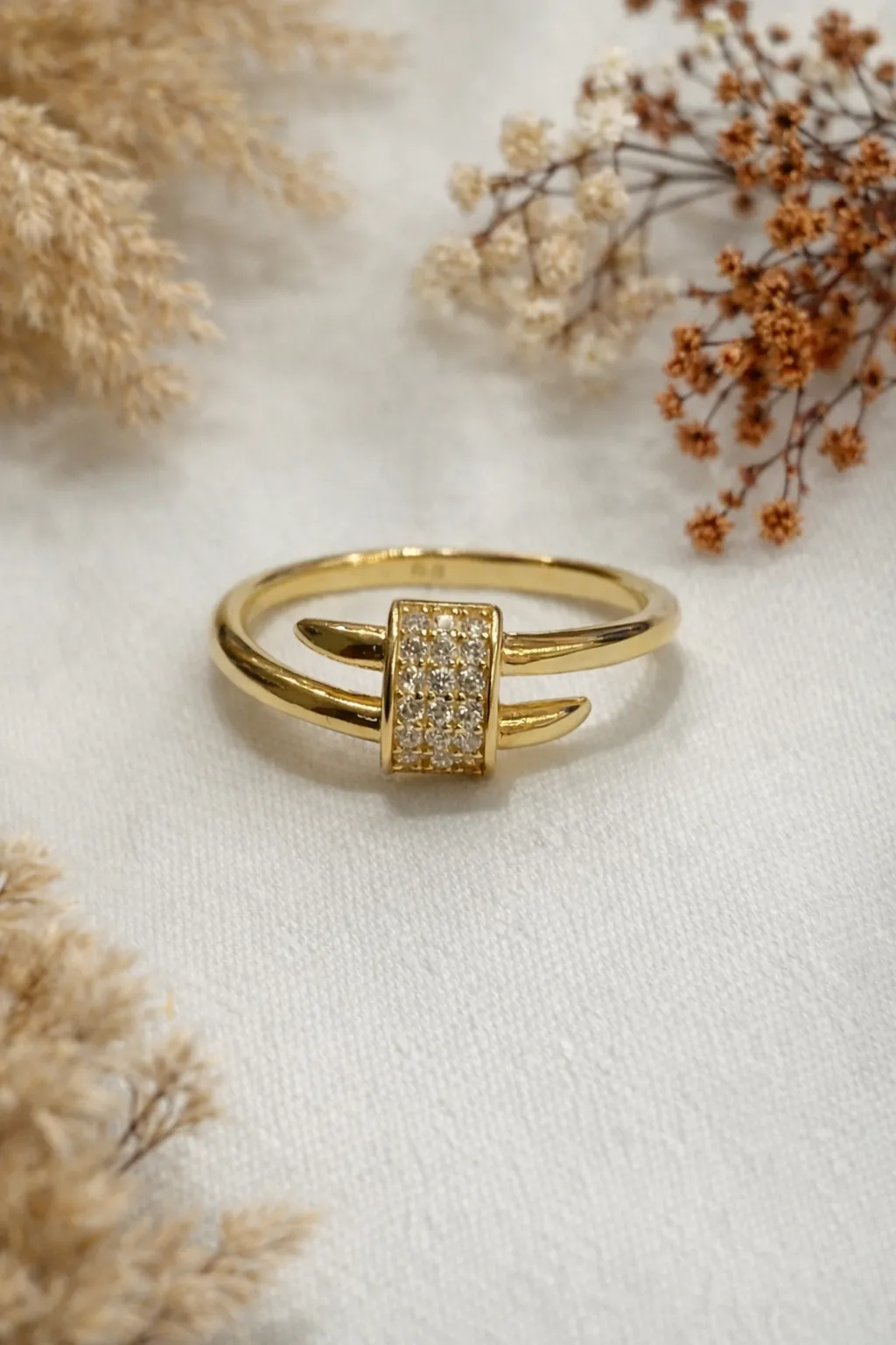 Favori Marka Minimal Model Yüzük