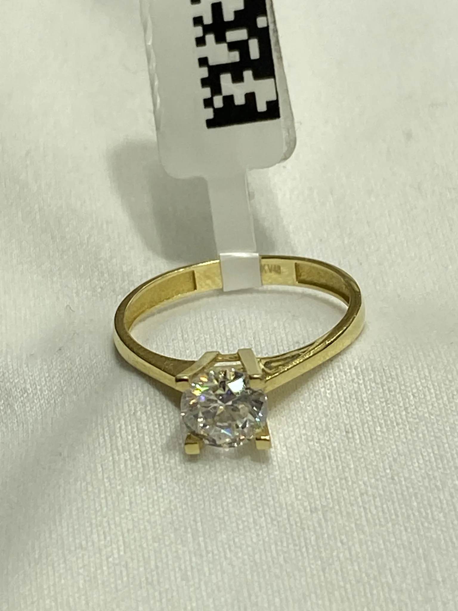 Favori Marka Tek Taş Model Yüzük