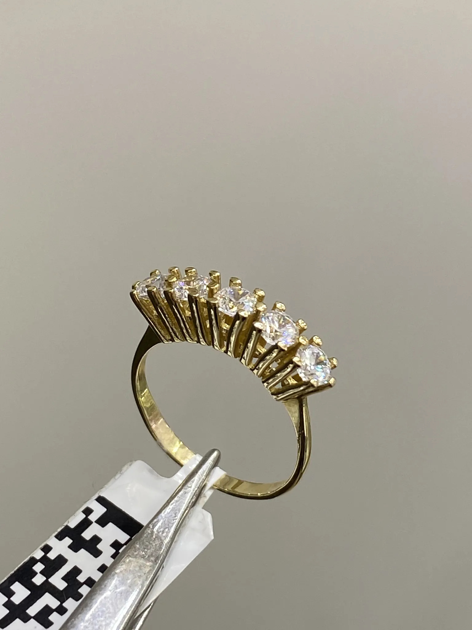 Favori Marka Beş Taş Model Yüzük