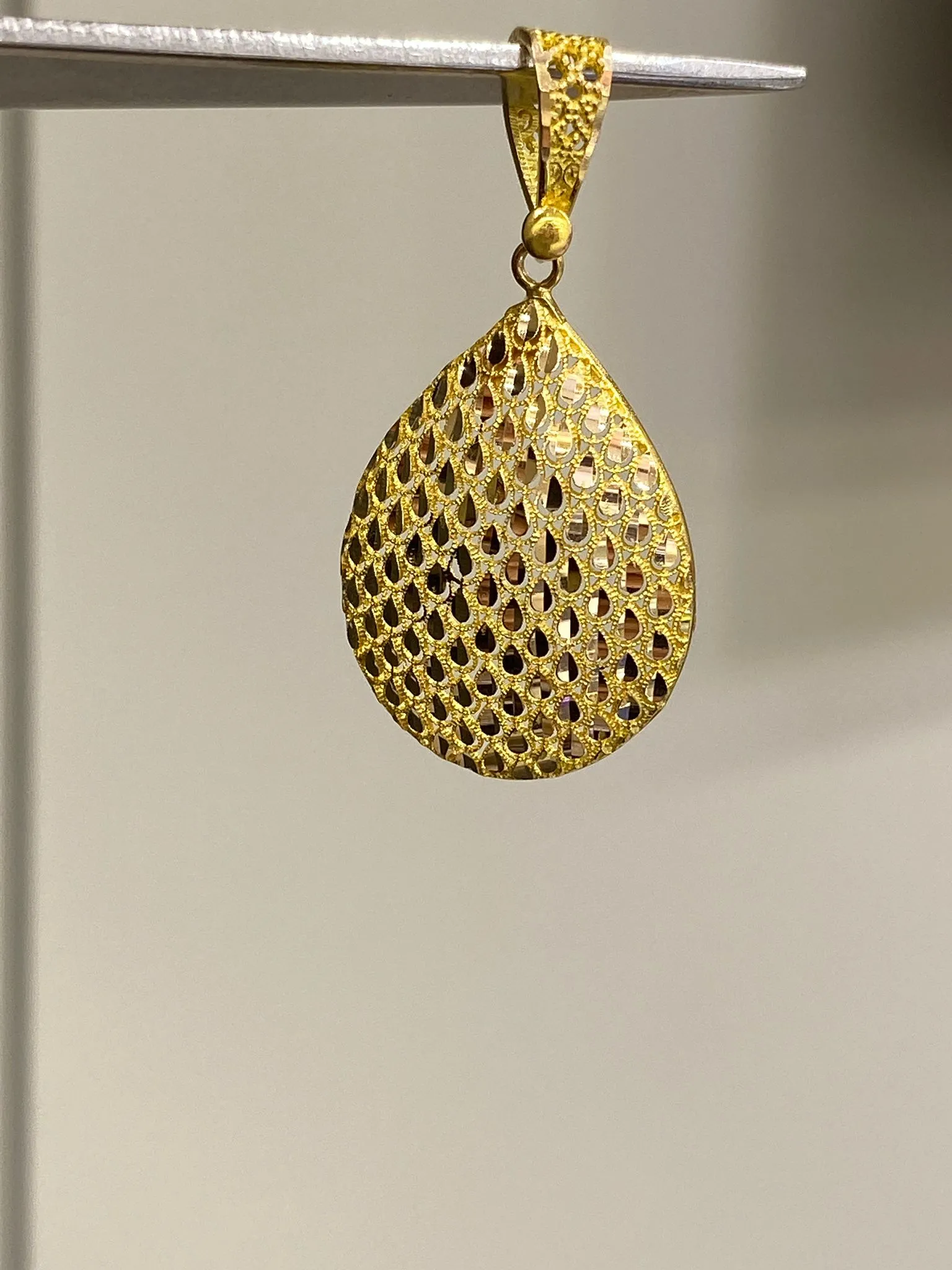 Favori Marka Pullu Model Uç