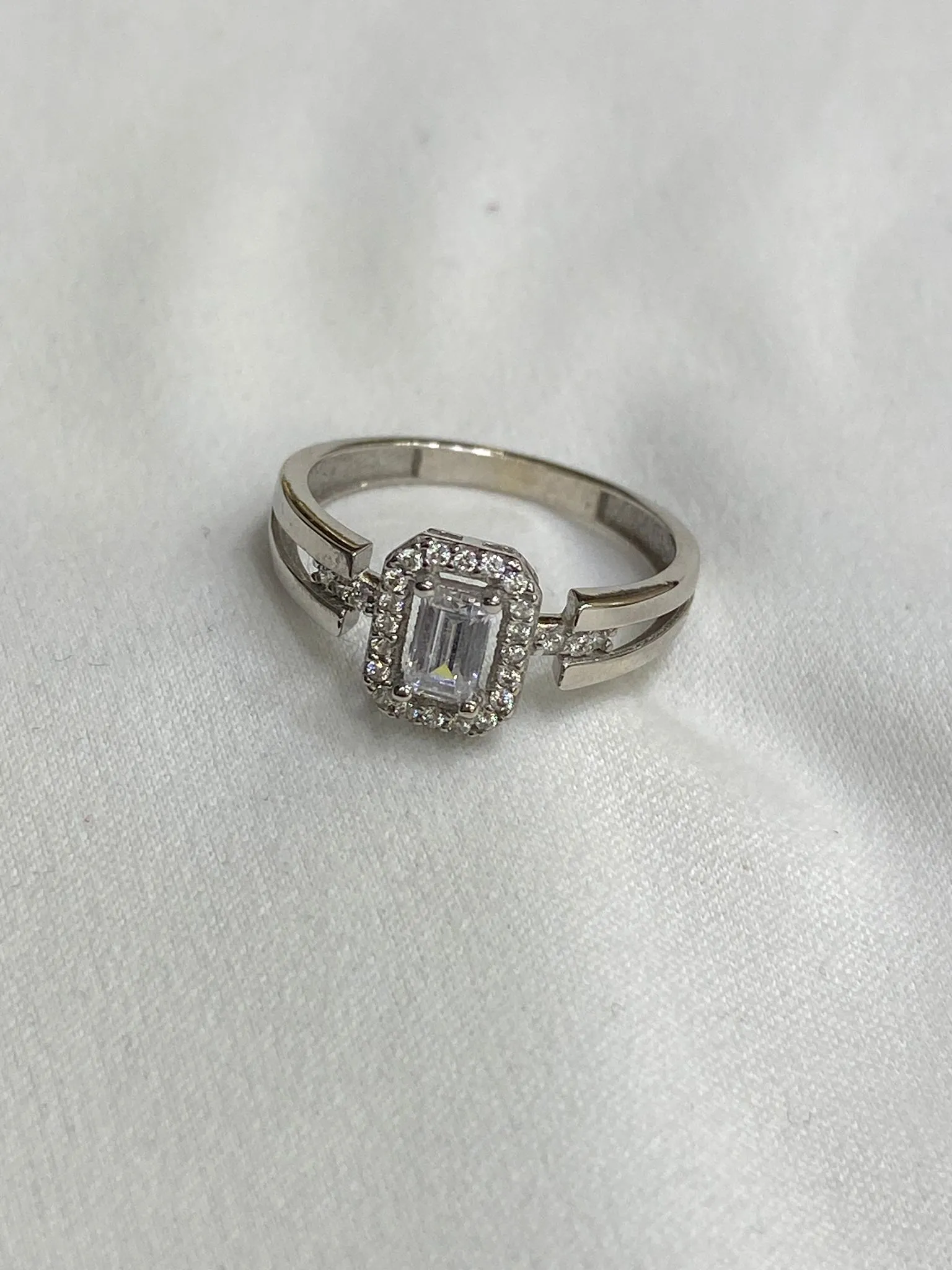 Favori Marka Baget Model Yüzük