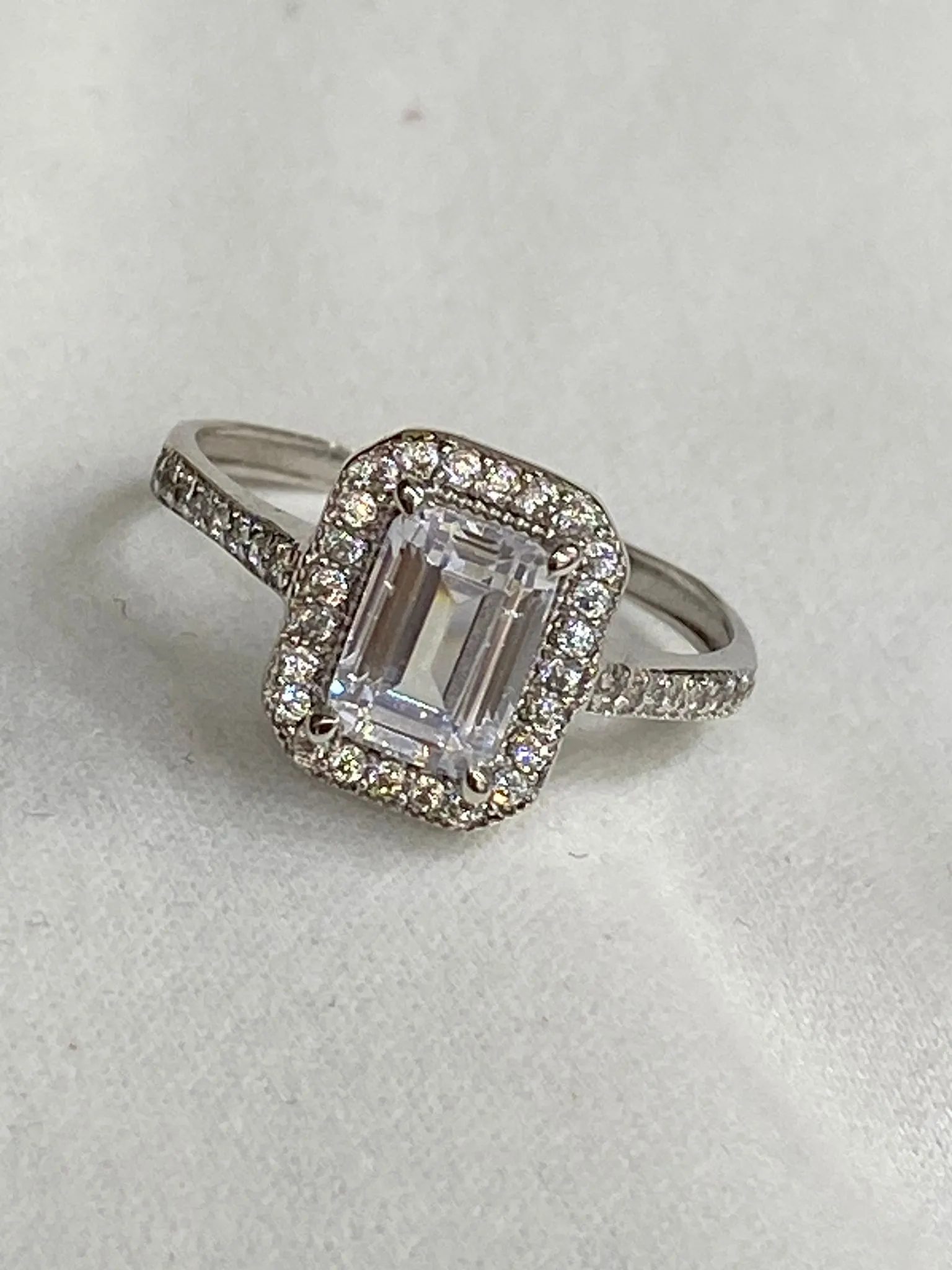 Favori Marka Baget Model Yüzük