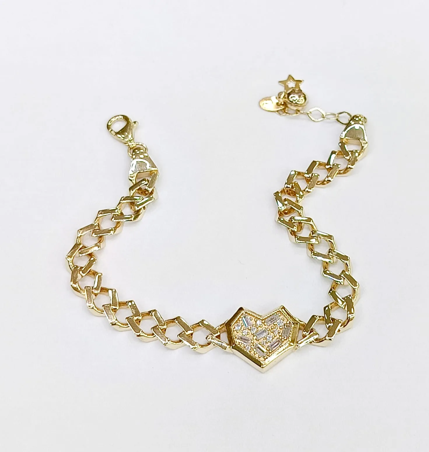 Favori Marka Kalpli Model Bileklik 