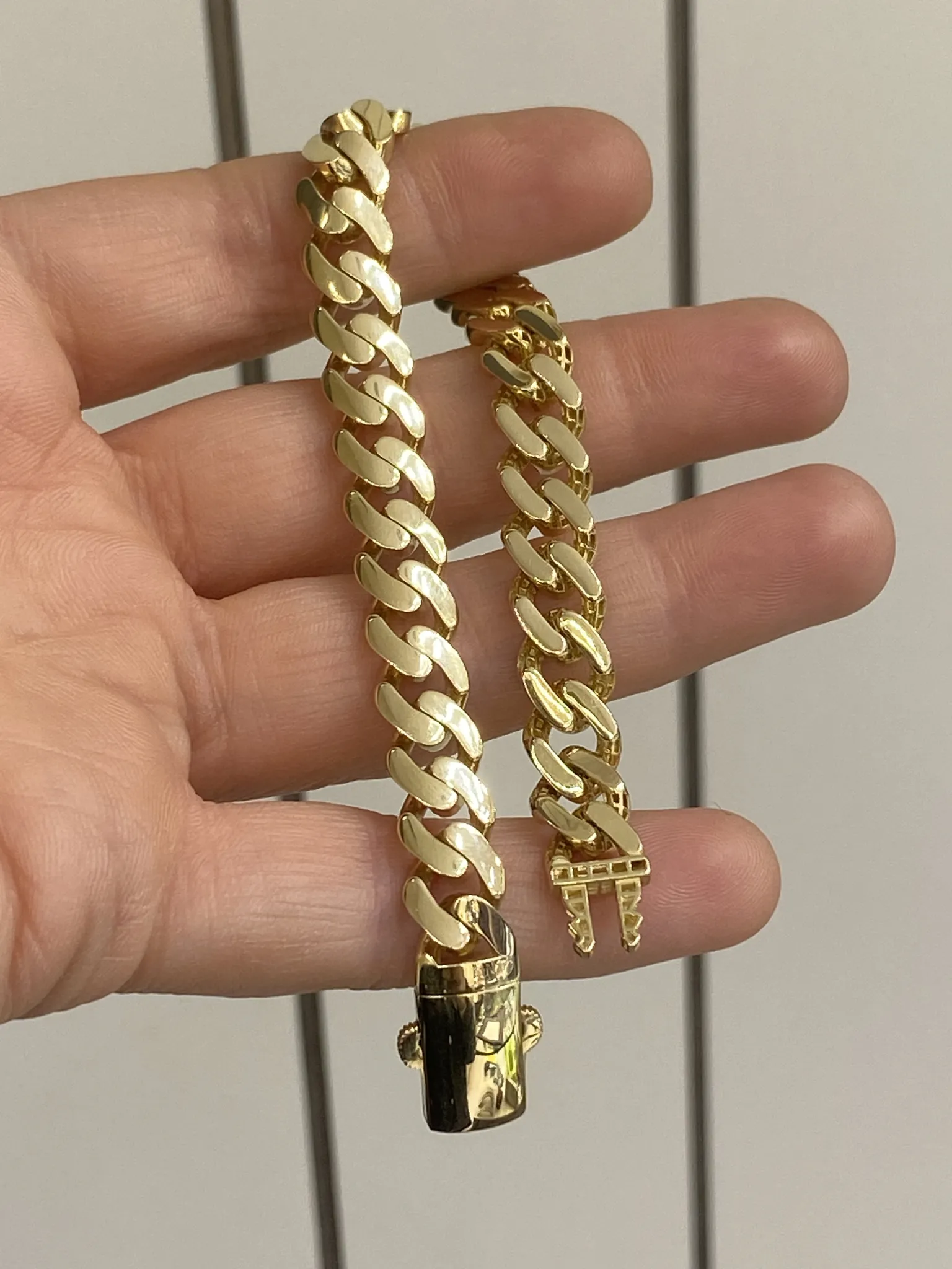 Favori Marka Gurmet Model Bileklik