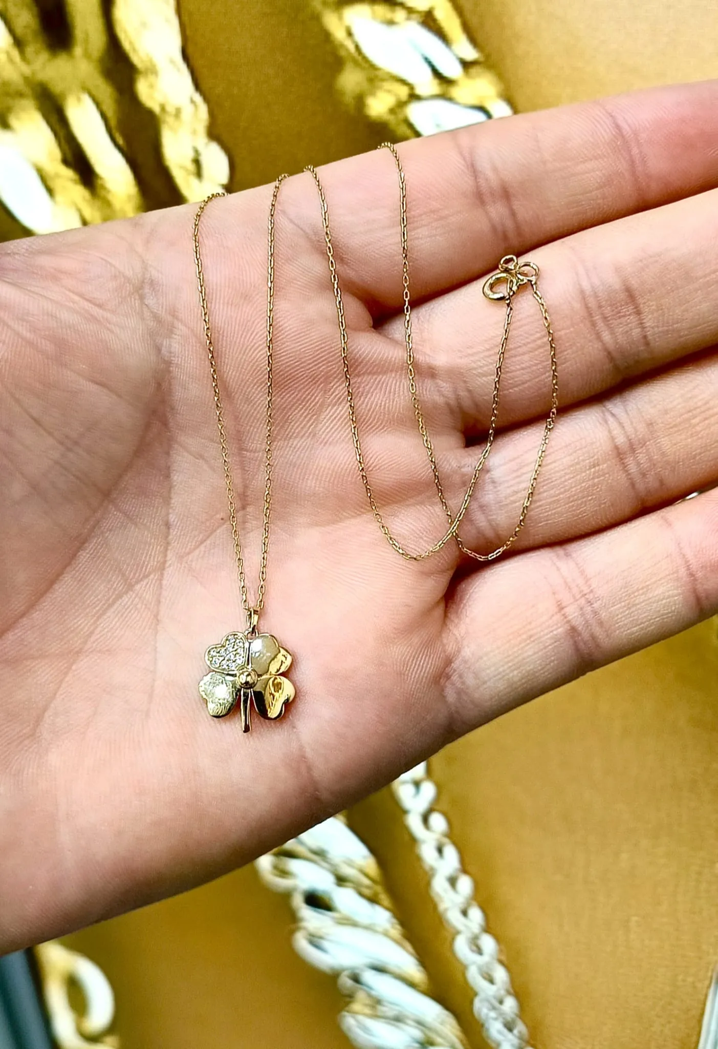 Favori Marka İtalyan Model Kolye