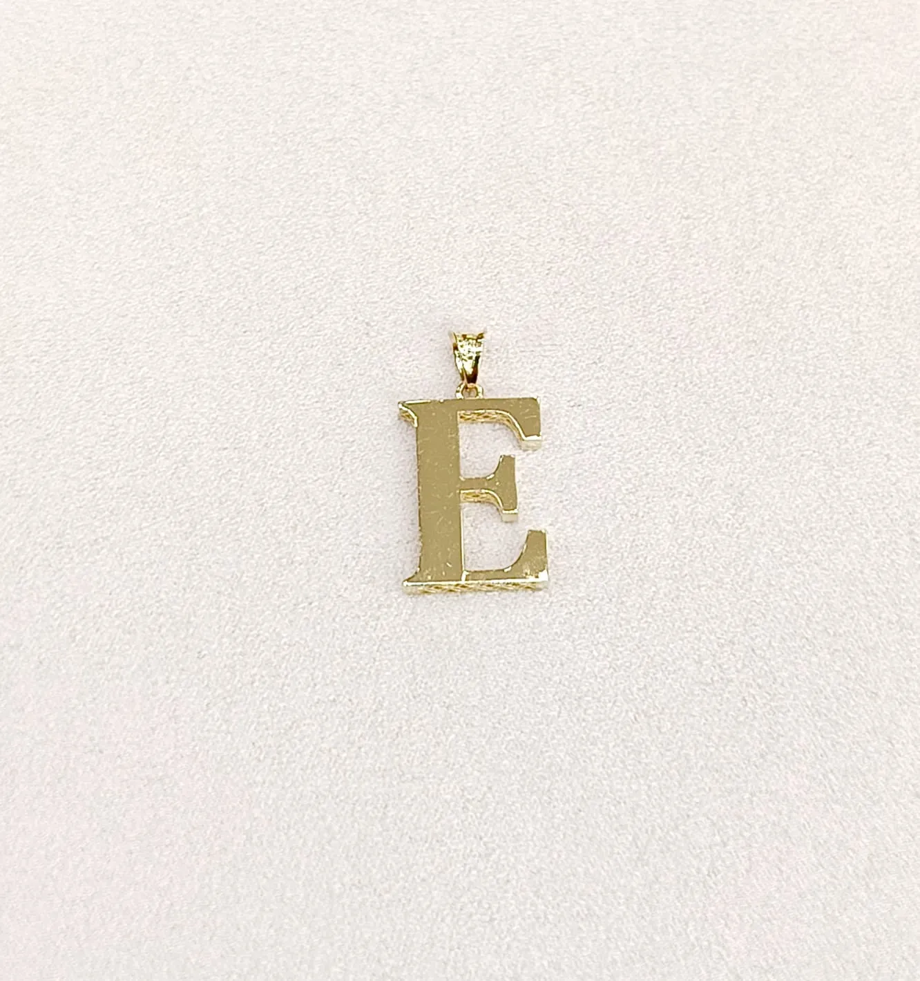 Favori Marka E Harfi Uç