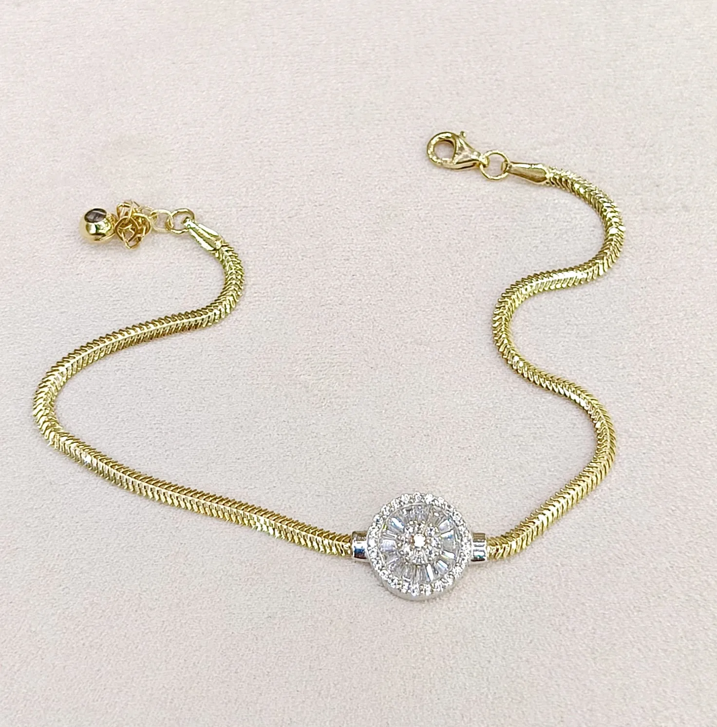 Favori Marka İtalyan Model Bileklik 