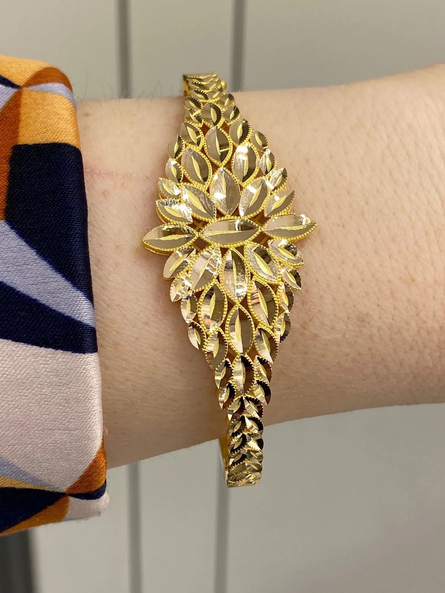 Favori Marka İtlayan Model Kelepçe