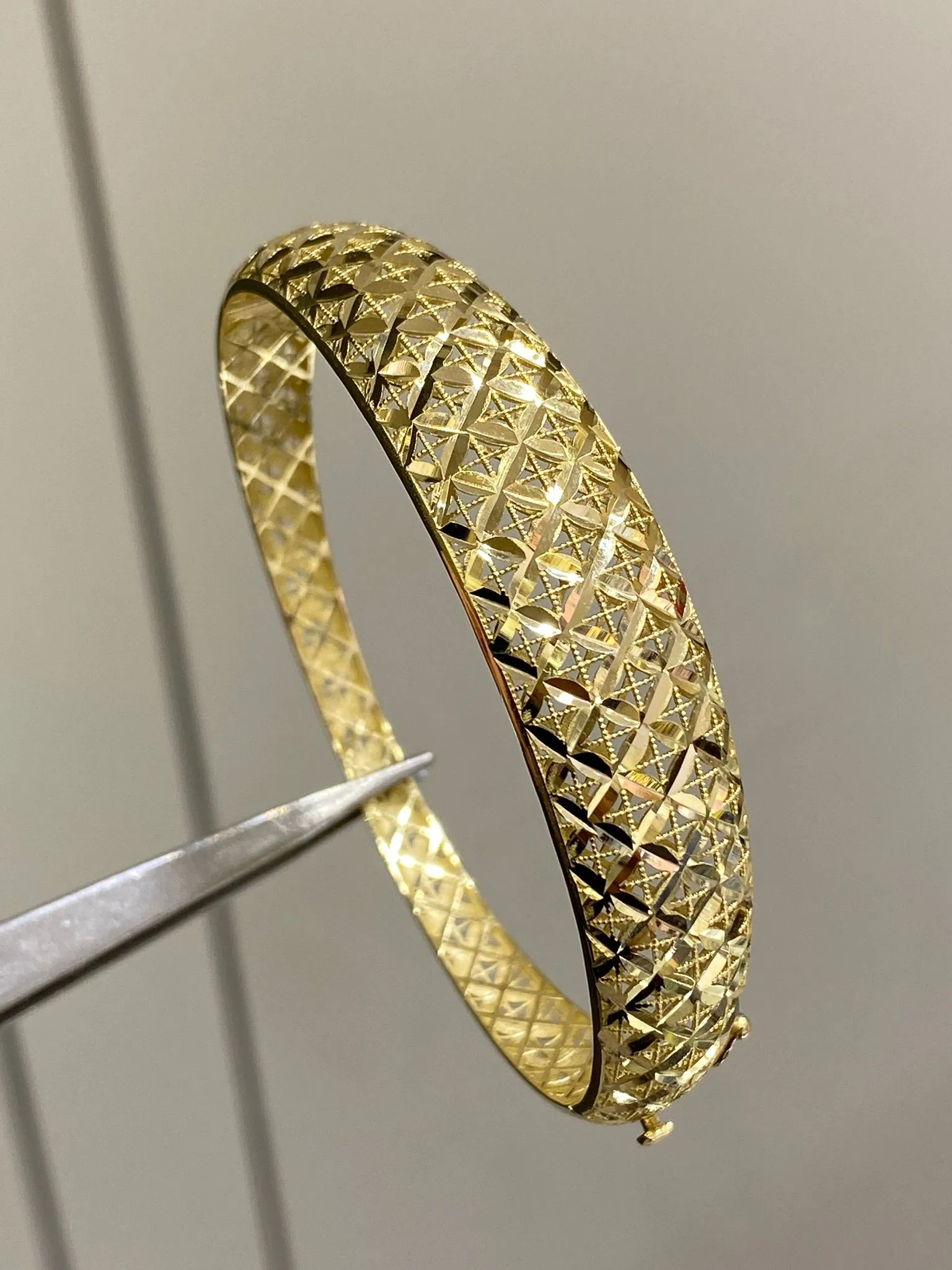 Favori Marka İtlayan Model Kelepçe