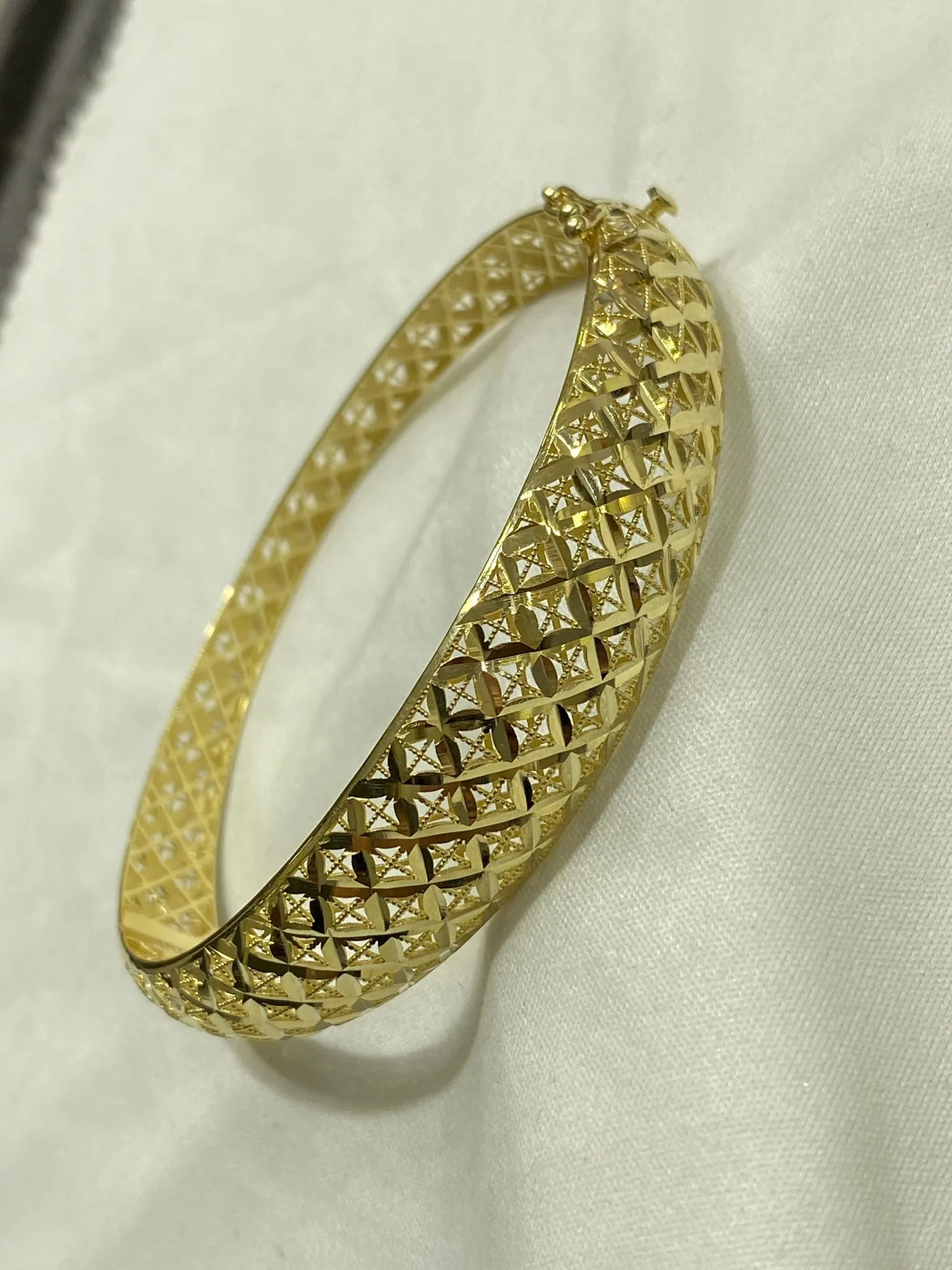 Favori Marka İtlayan Model Kelepçe