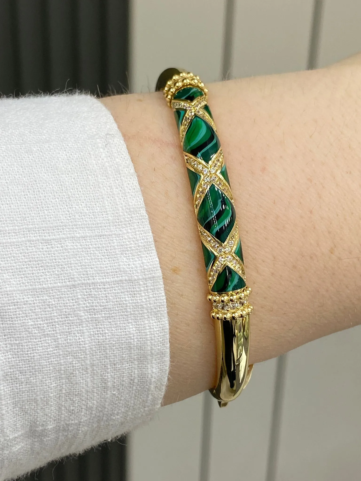 Favori Marka Yeşil Mineli Model İtlayan Kelepçe