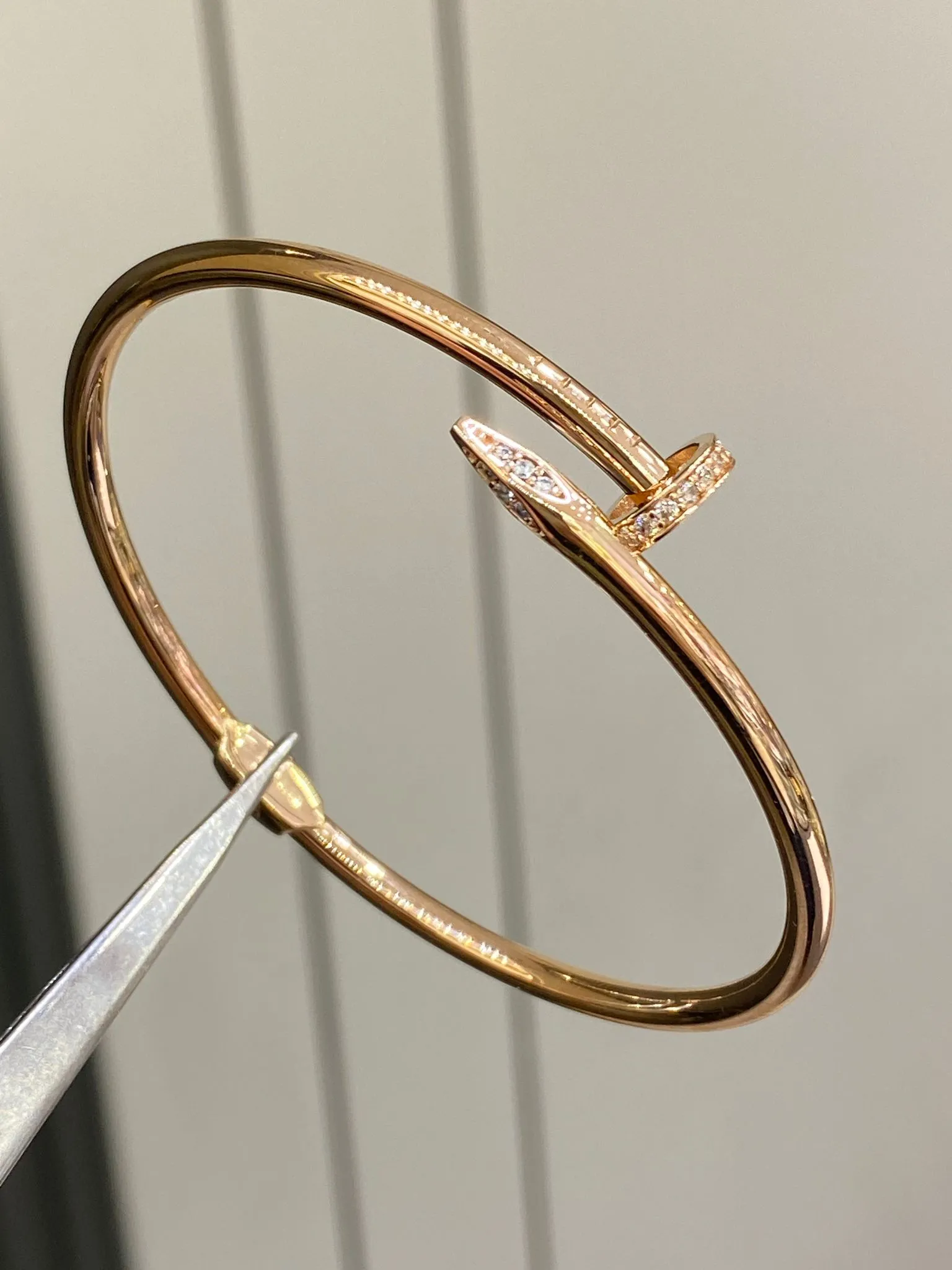 Favori Marka İtalyan Model Kelepçe