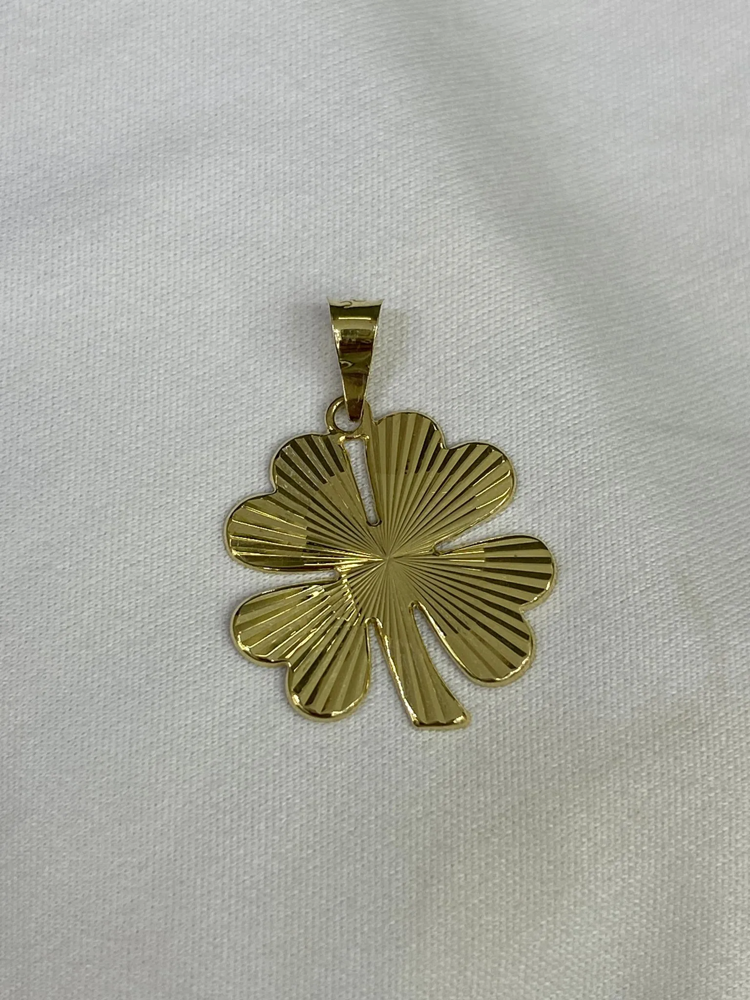 Favori Marka Yonca Model Uç