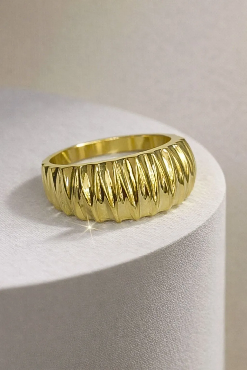 Favori Marka İstiridye Model Yüzük