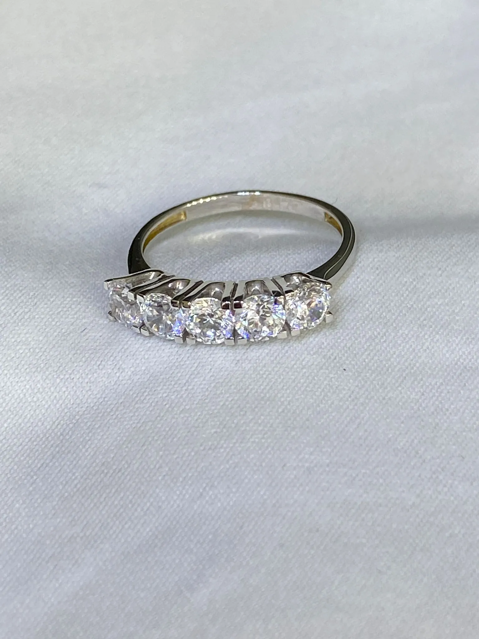 Favori Marka Beştaş Model Yüzük