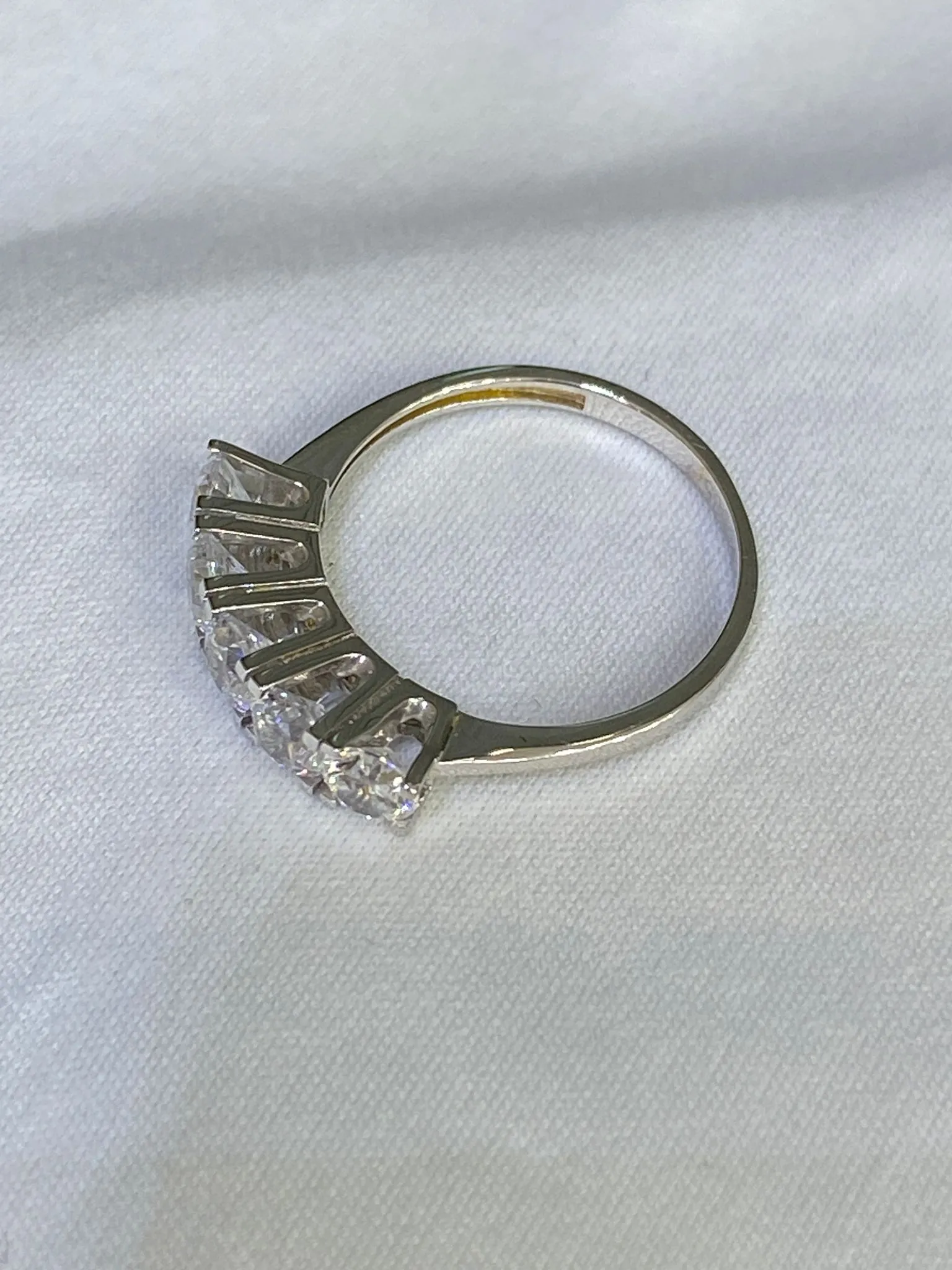 Favori Marka Beştaş Model Yüzük