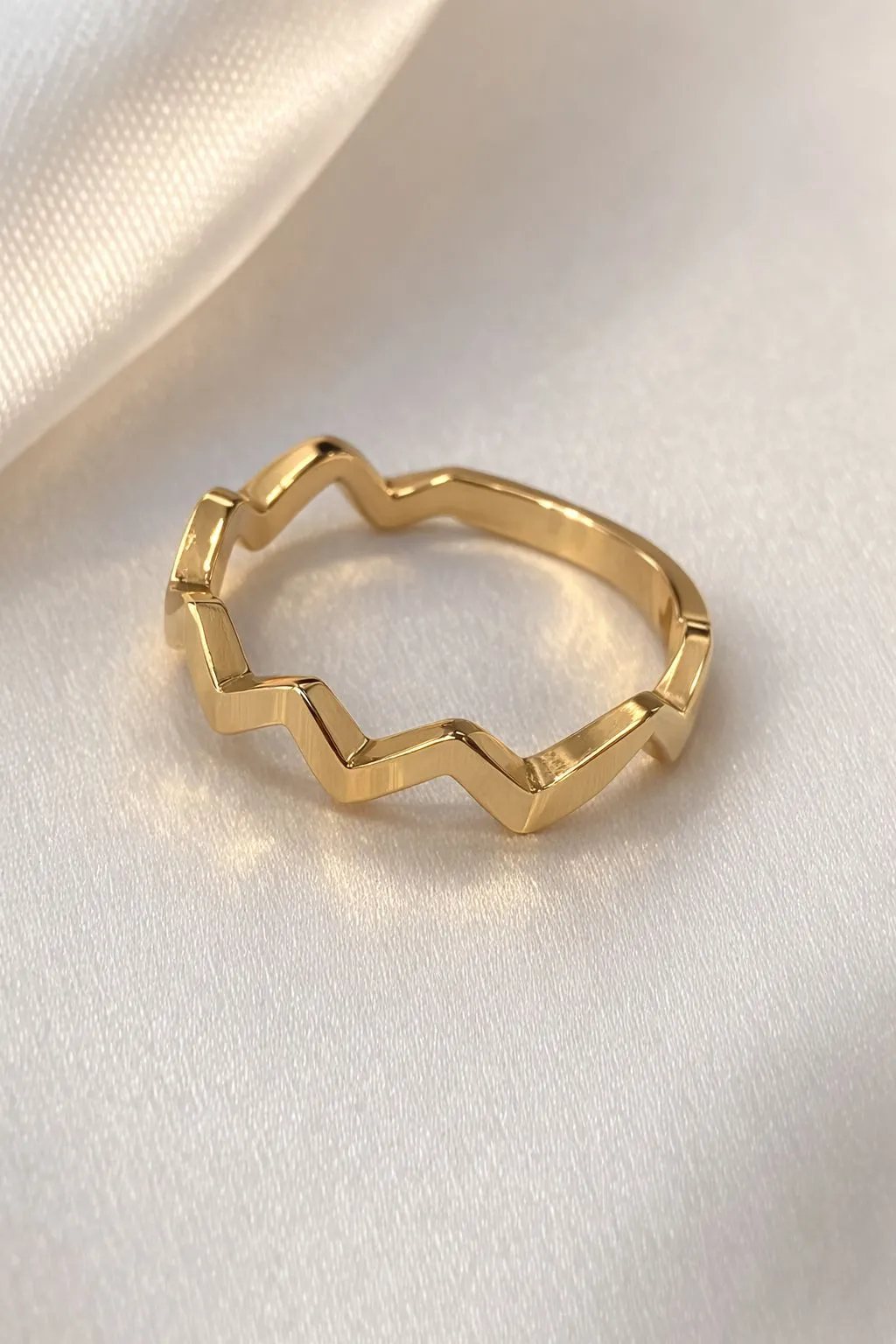 Favori Marka Zig Zag Model Yüzük