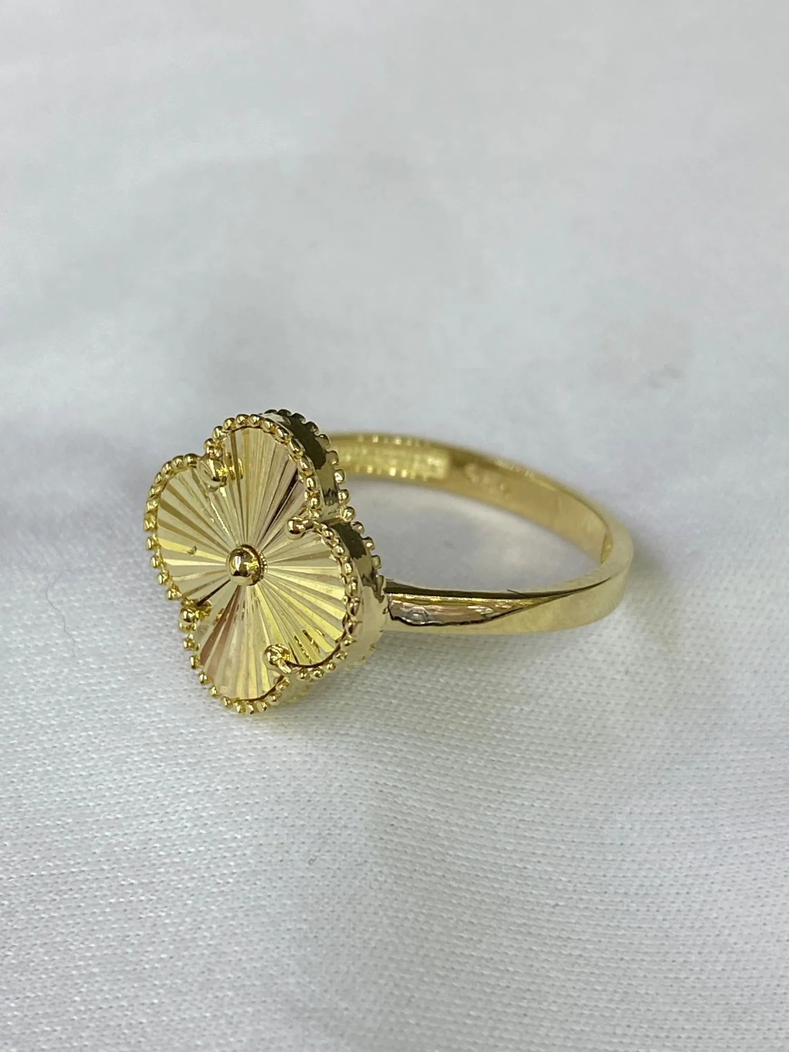 Favori Marka Yonca Model Yüzük