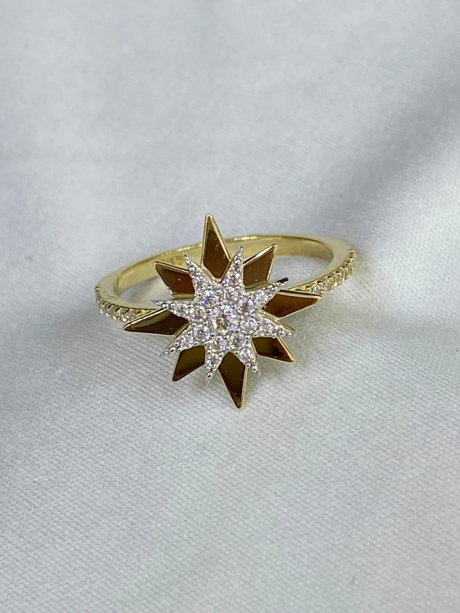 Favori Marka İtalyan Tasarım Model Yüzük