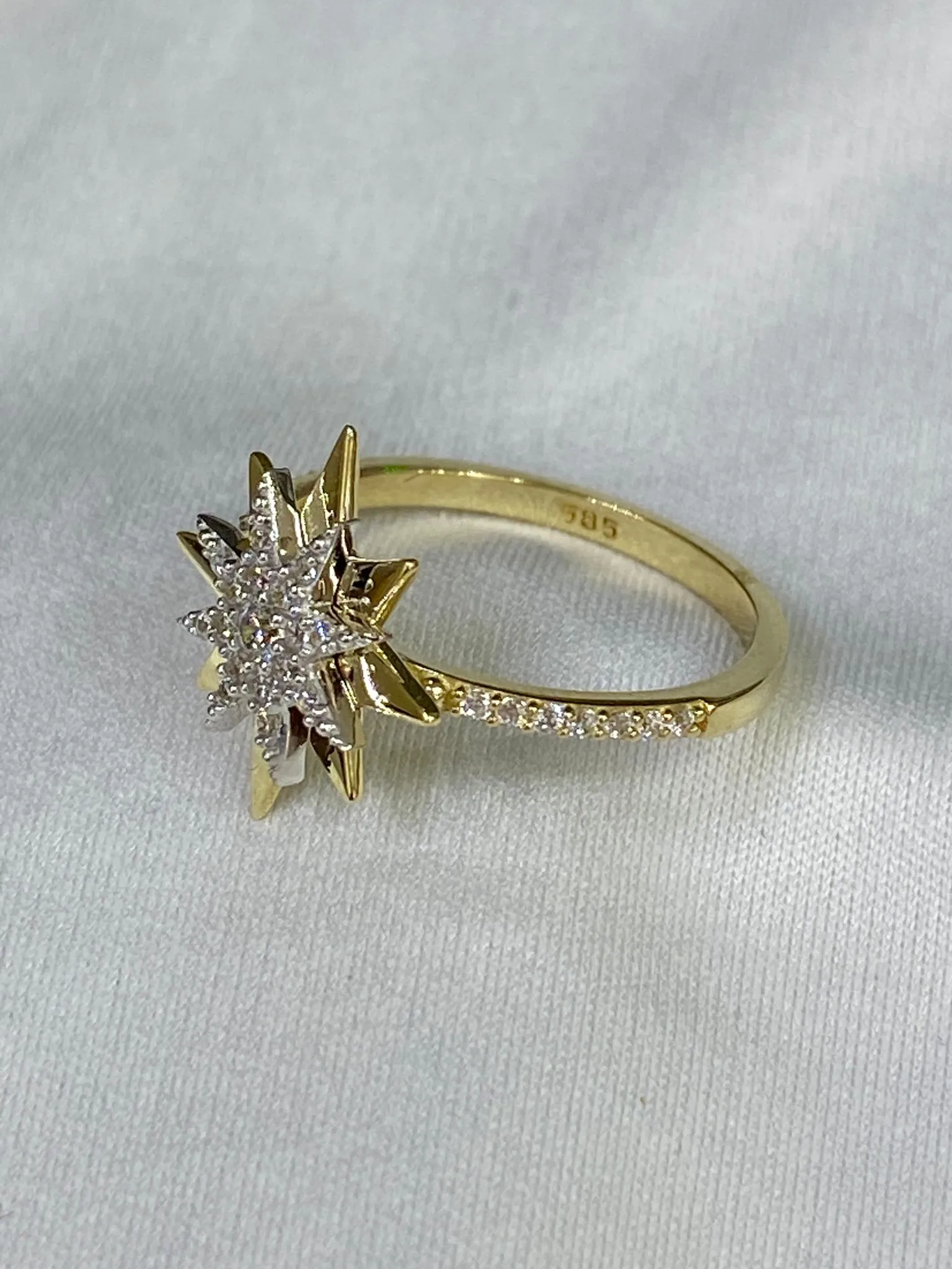 Favori Marka İtalyan Tasarım Model Yüzük