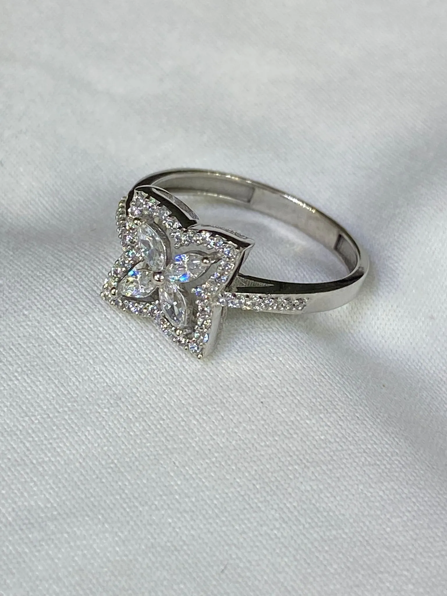 Favori Marka İtalyan Model Yüzük