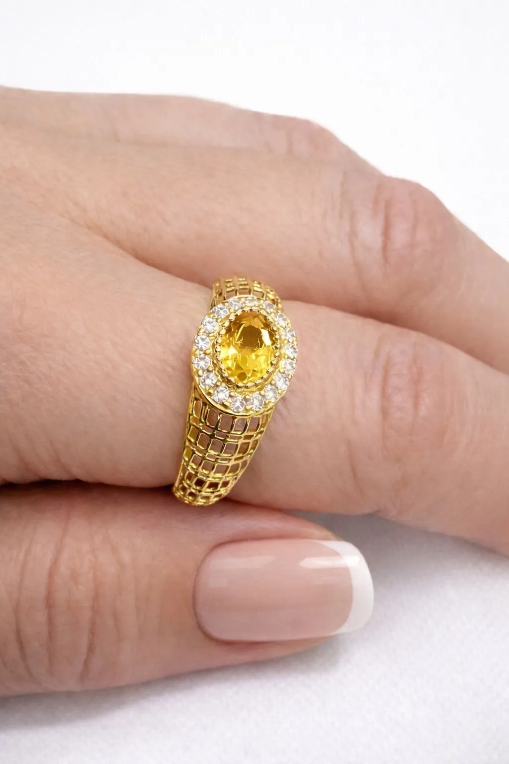 Favori Marka Sarı Taşlı İtalyan Model Yüzük