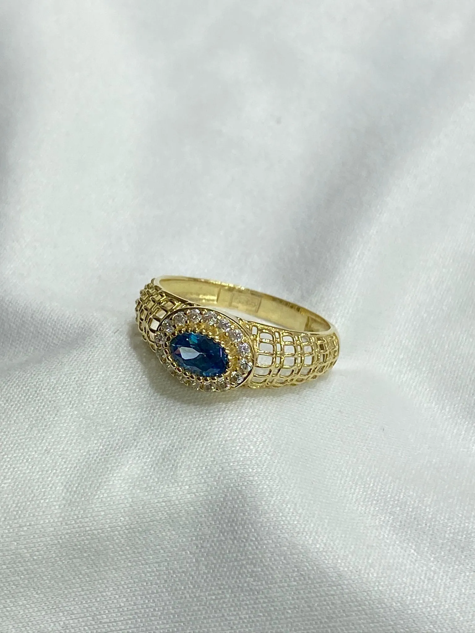 Favori Marka Mavi Taşlı İtalyan Model Yüzük