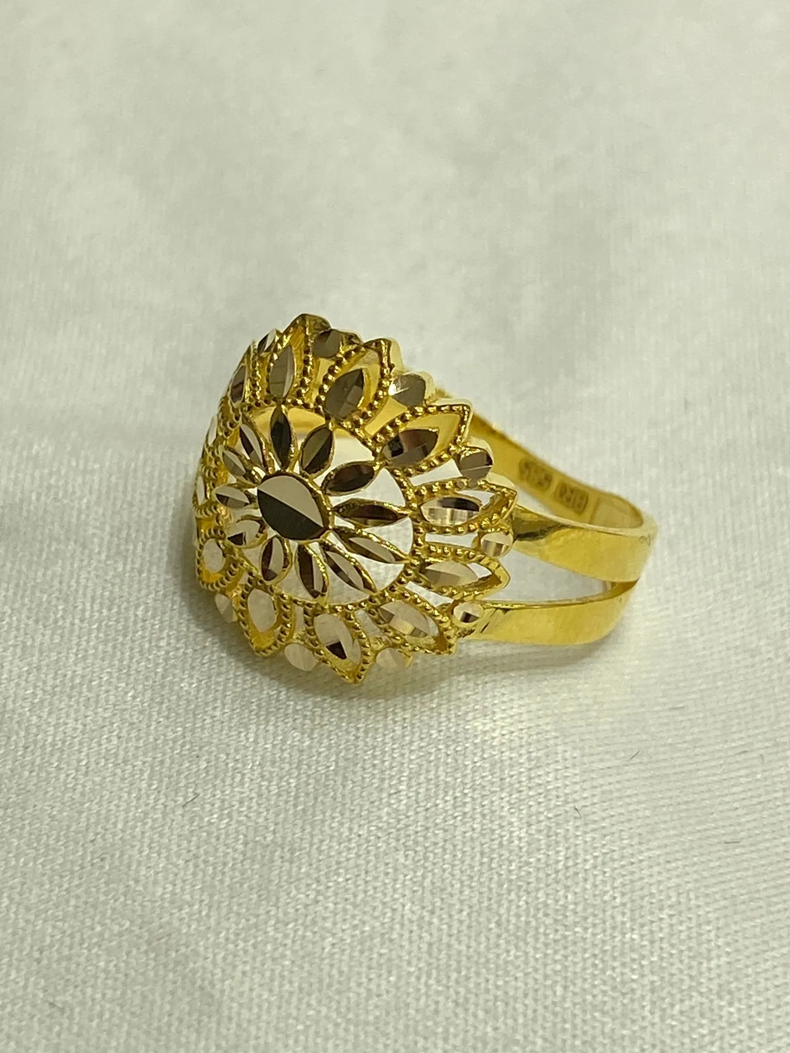 Favori Marka Kalem İşleme Model Yüzük