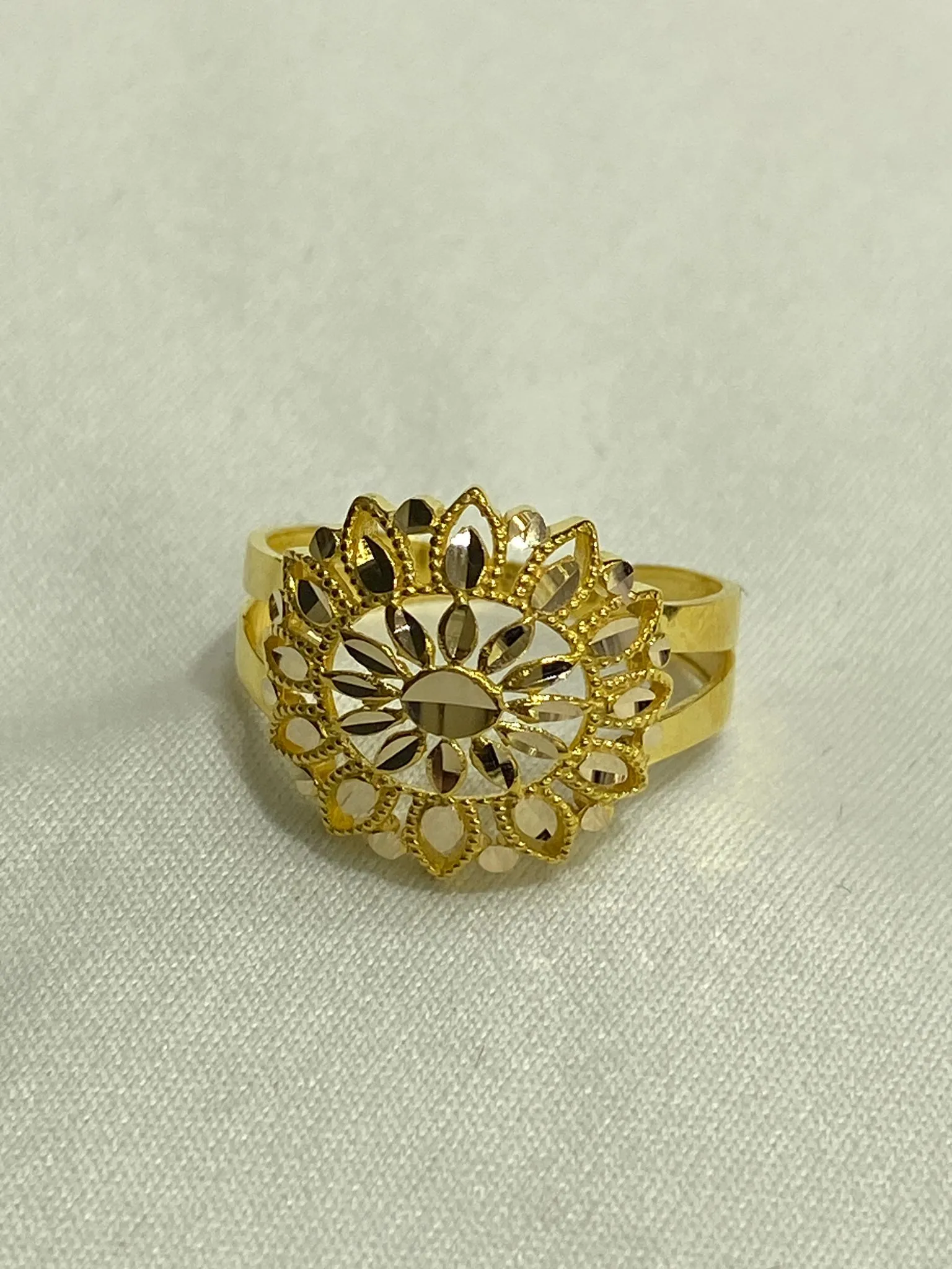 Favori Marka Kalem İşleme Model Yüzük