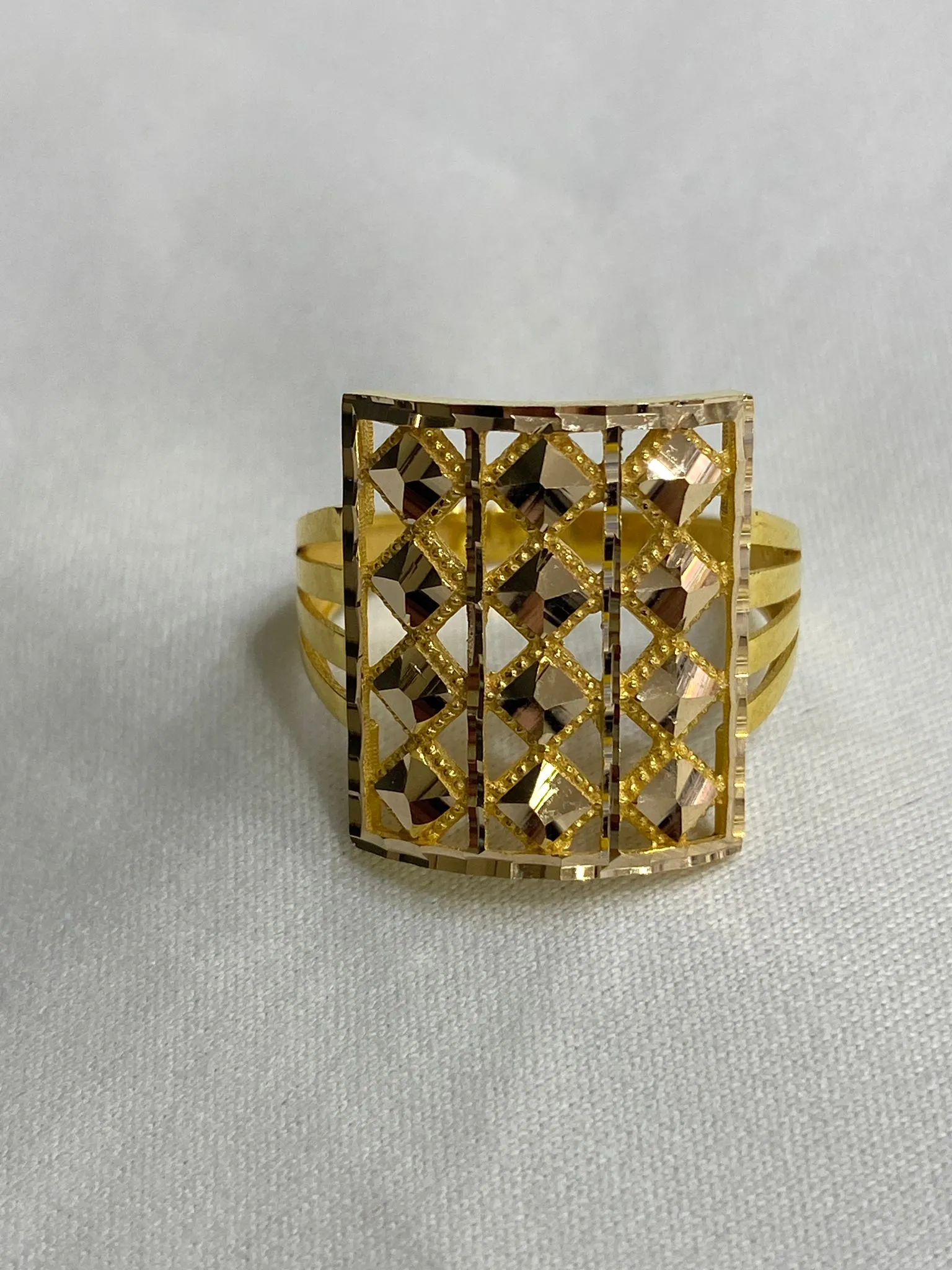 Favori Marka Kalem İşleme Model Yüzük