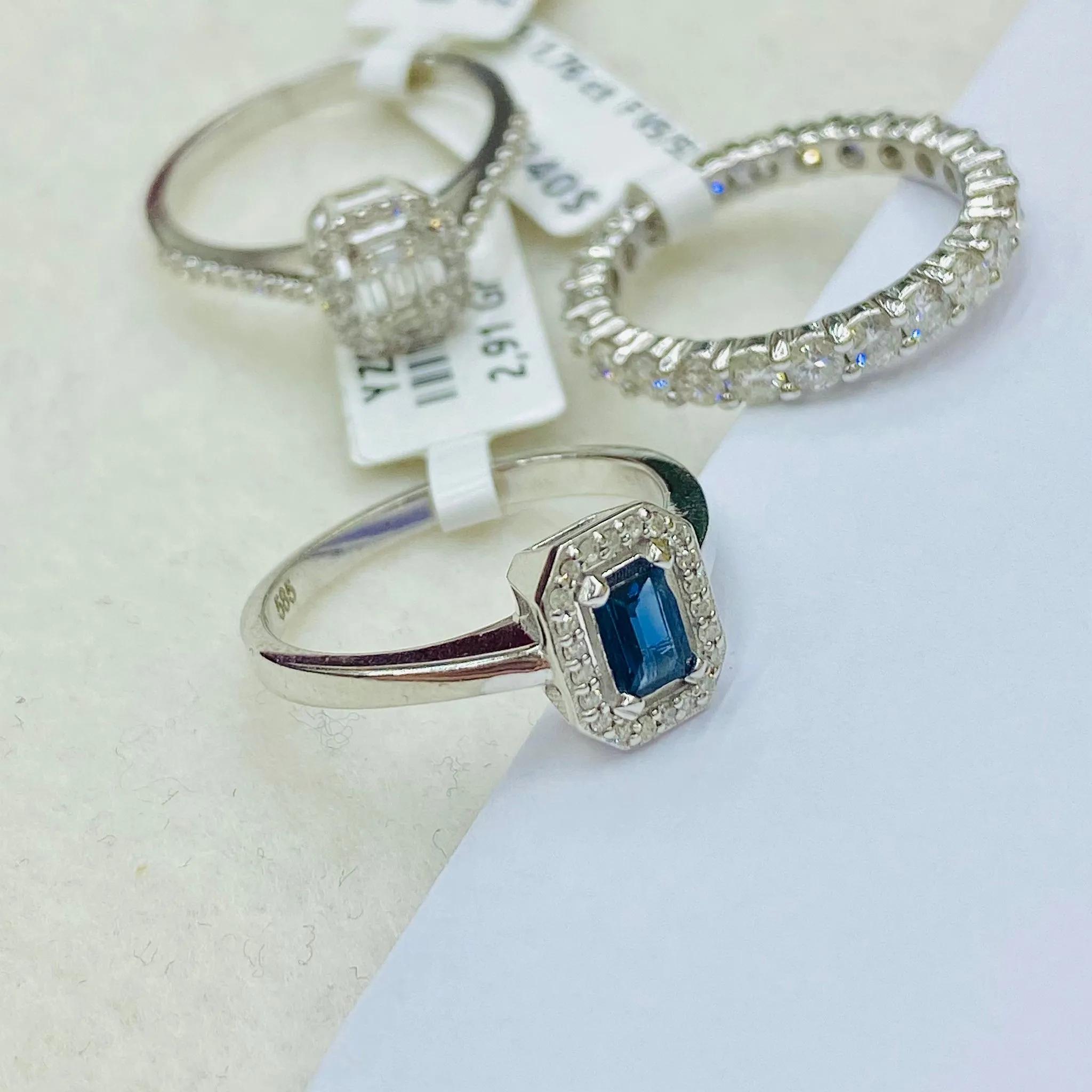 Favori Marka Safir Ve Pırlanta Taşlı Mininal Yüzük