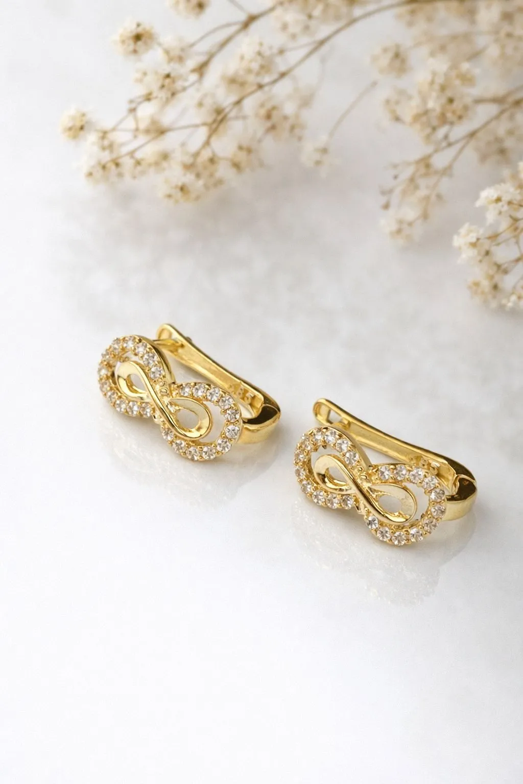 Favori Marka Sonsuzluk Model Küpe