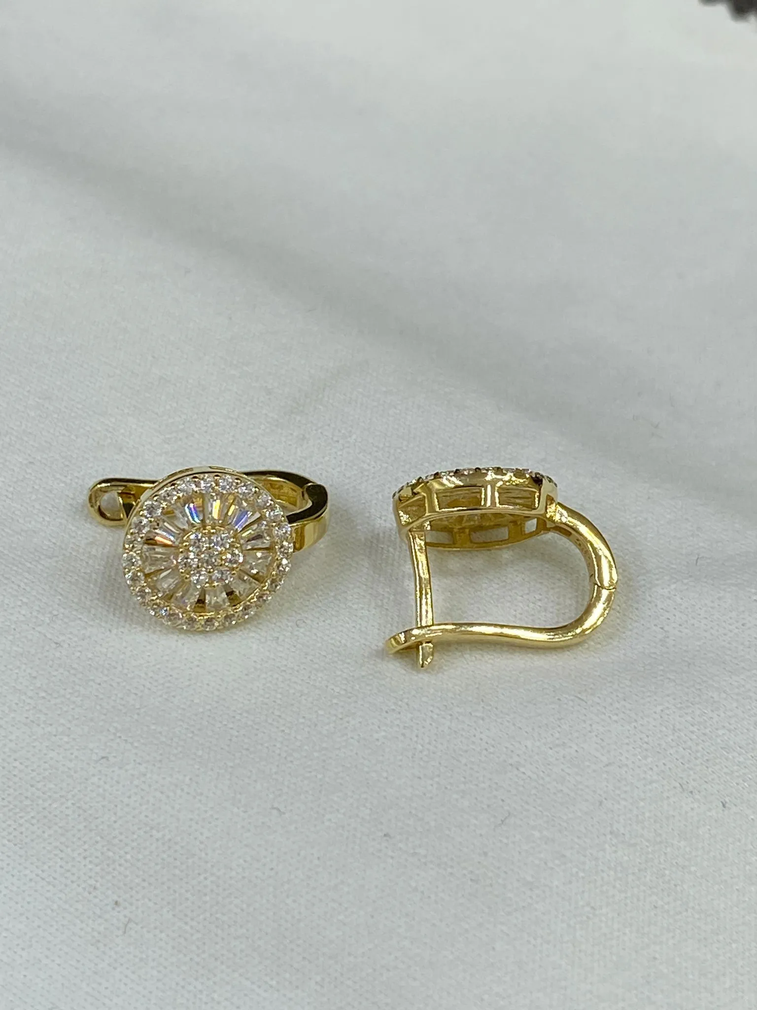 Favori Marka İtalyan Model Küpe