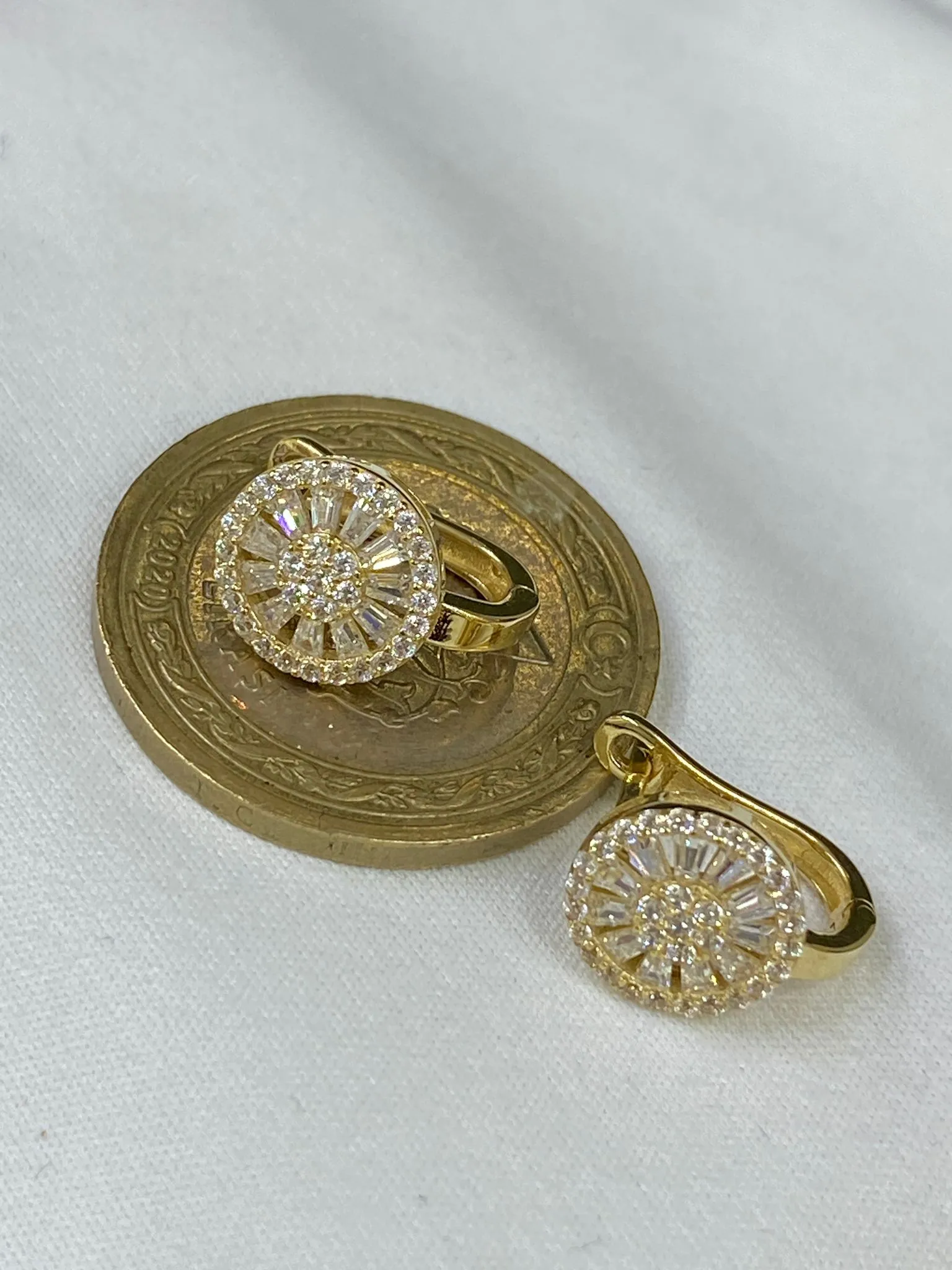 Favori Marka İtalyan Model Küpe