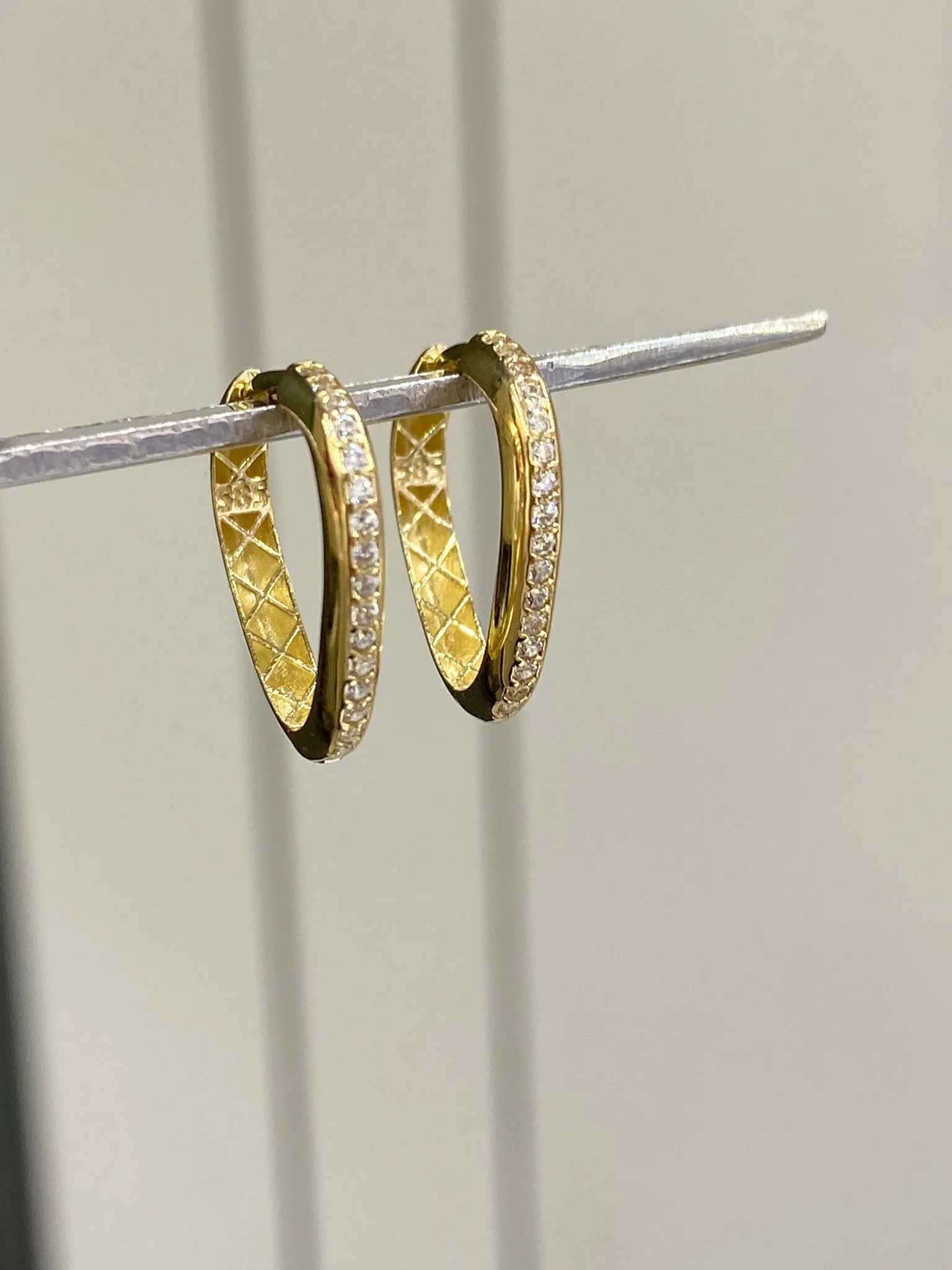 Favori Marka İtalyan Model Küpe