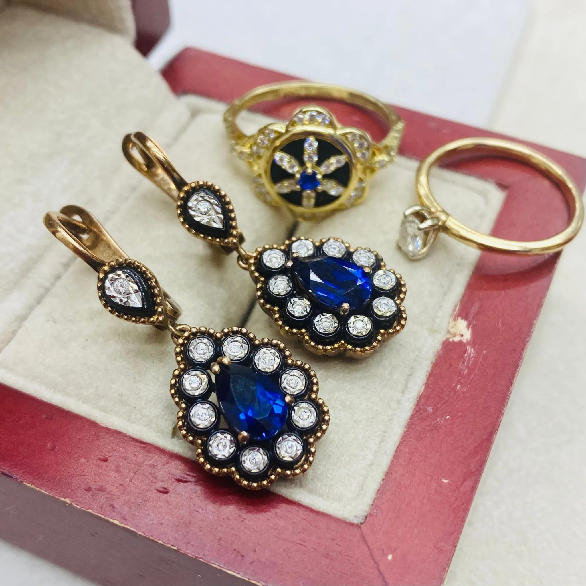 Koçak Marka Damla Safir Ve Pırlanta Taşlı Küpe