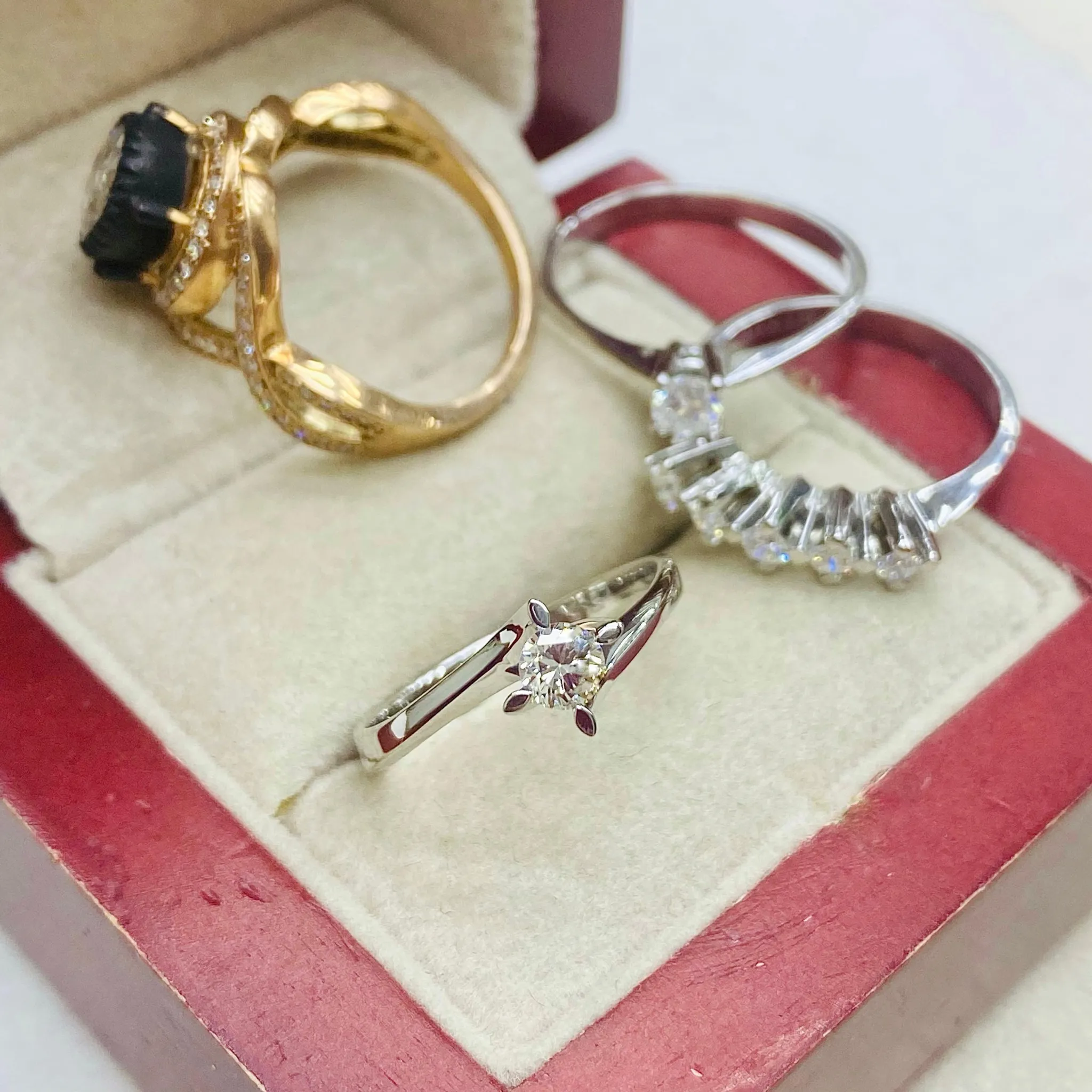 Tasarım Model Pırlanta Taşlı Yüzük