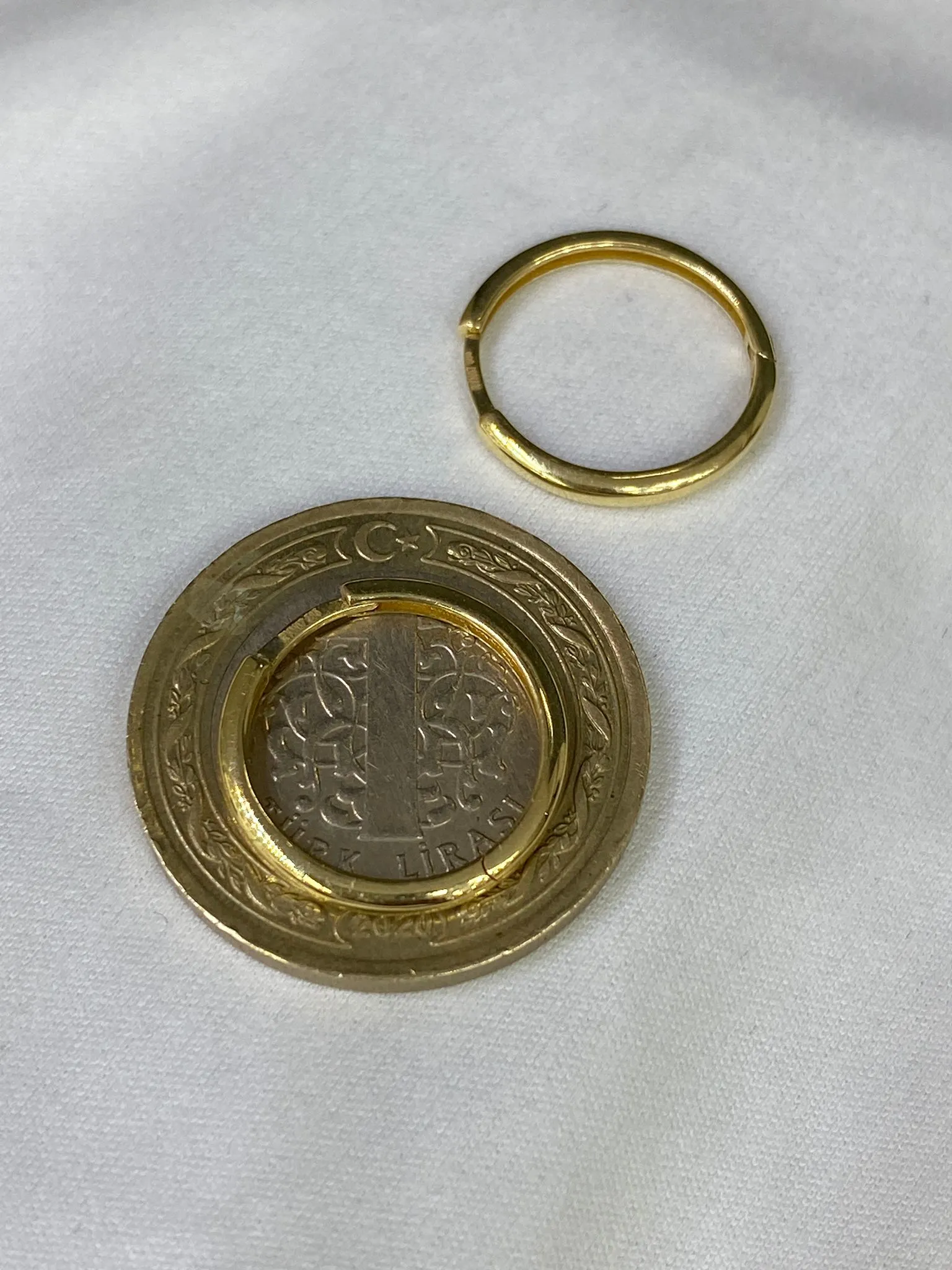 Favori Marka Halka Model Küpe