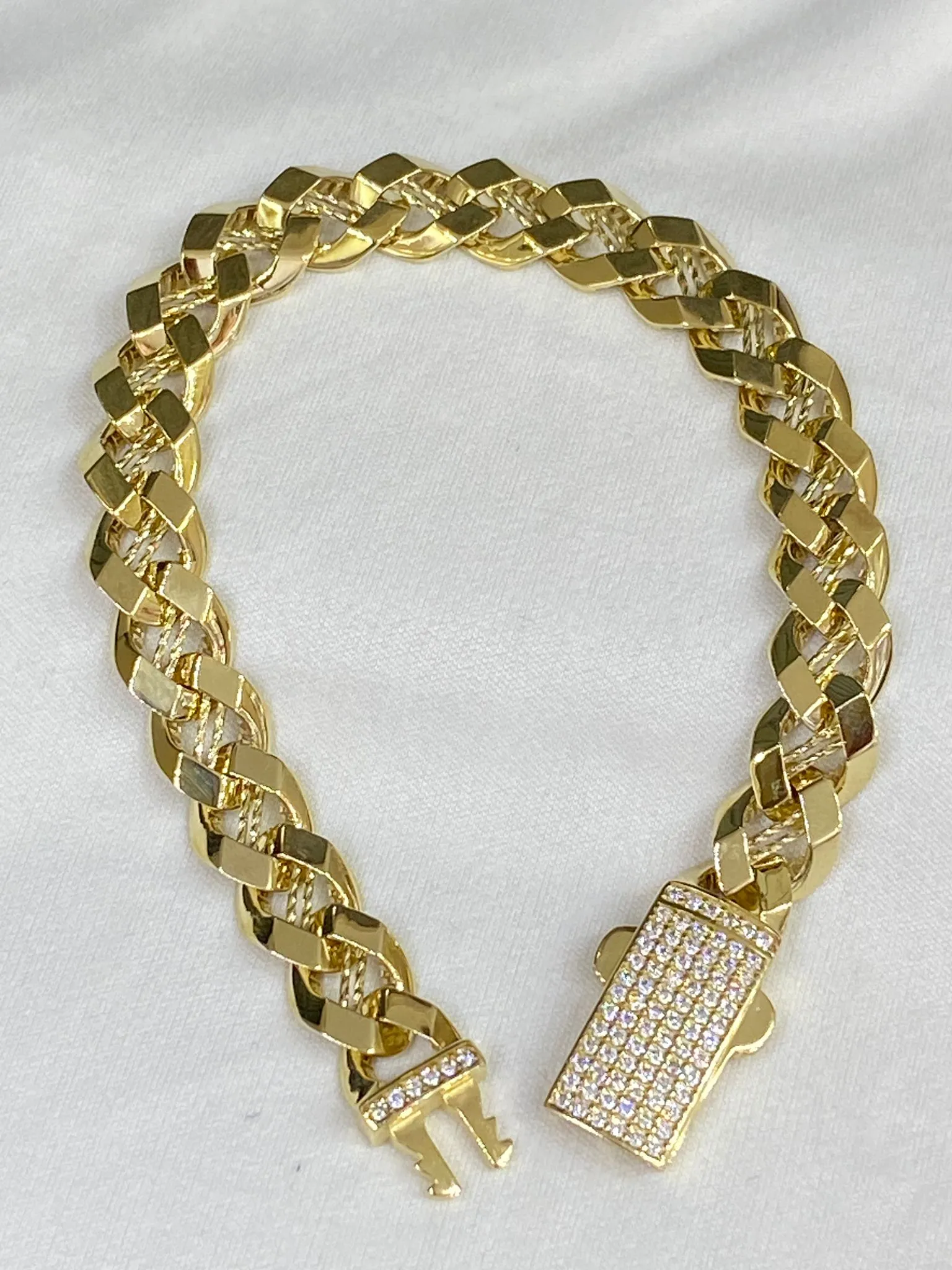 Favori Marka Gurmet Model Bileklik