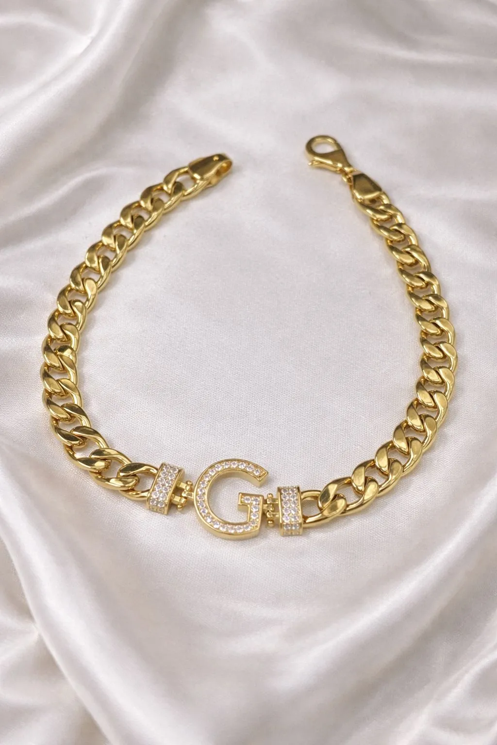 Favori Marka G Harfi Model Bileklik