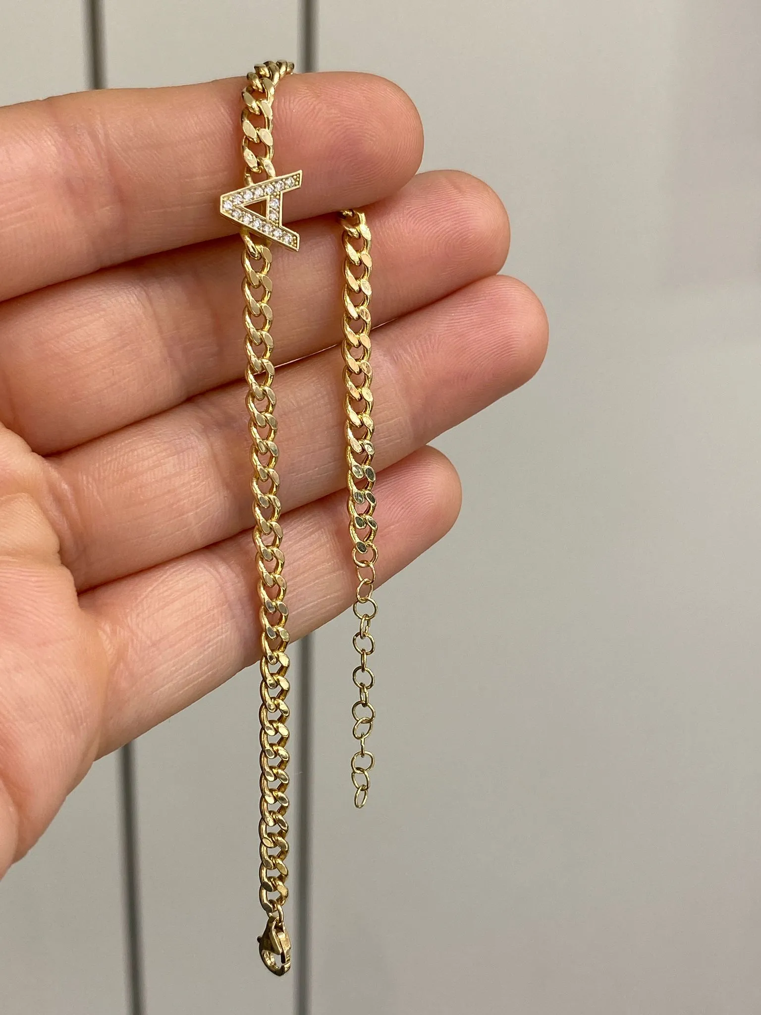 Favori Marka A Harfi Model Bileklik