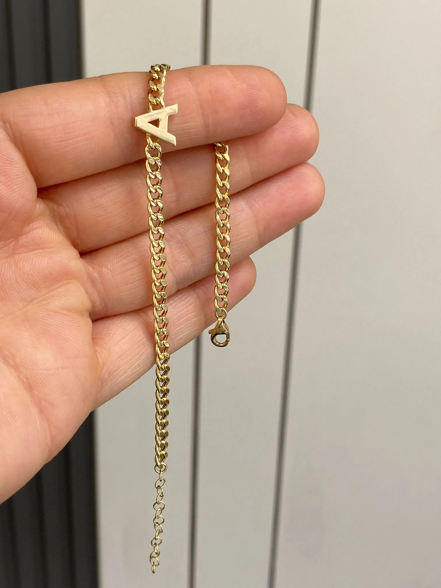 Favori Marka A Harfi Model Bileklik