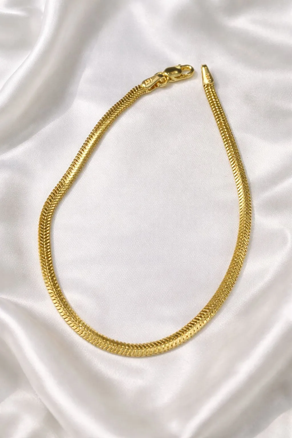 Favori Marka Balıksırtı Model Bileklik