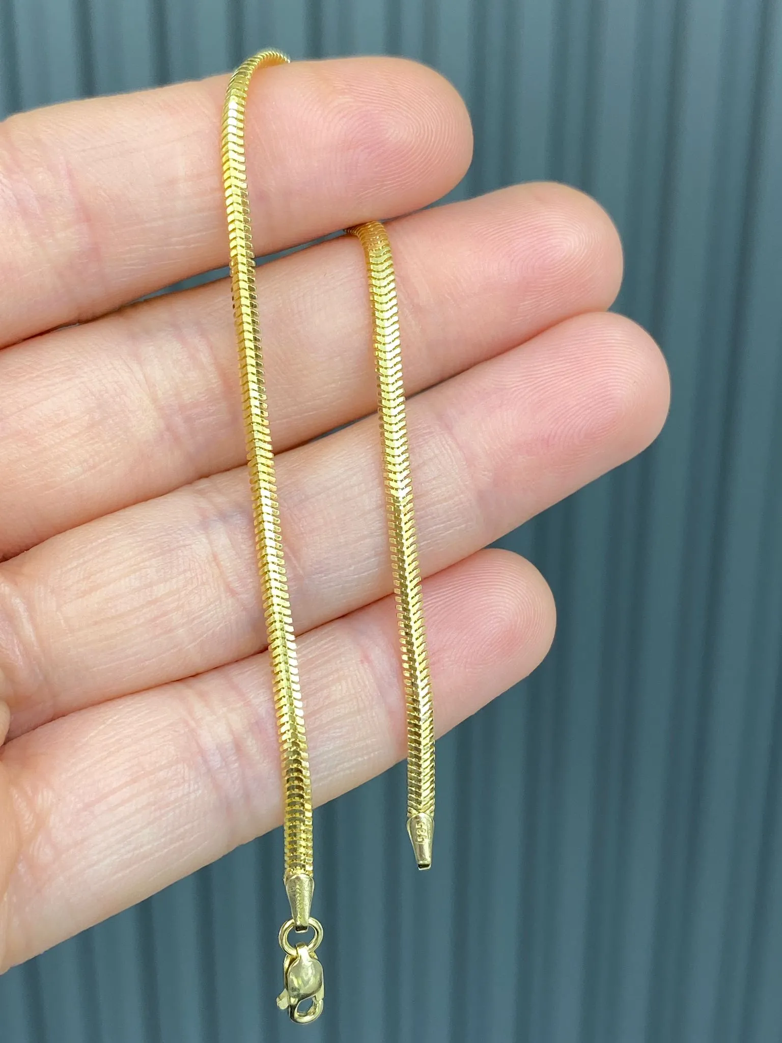 Favori Marka Balıksırtı Model Bileklik